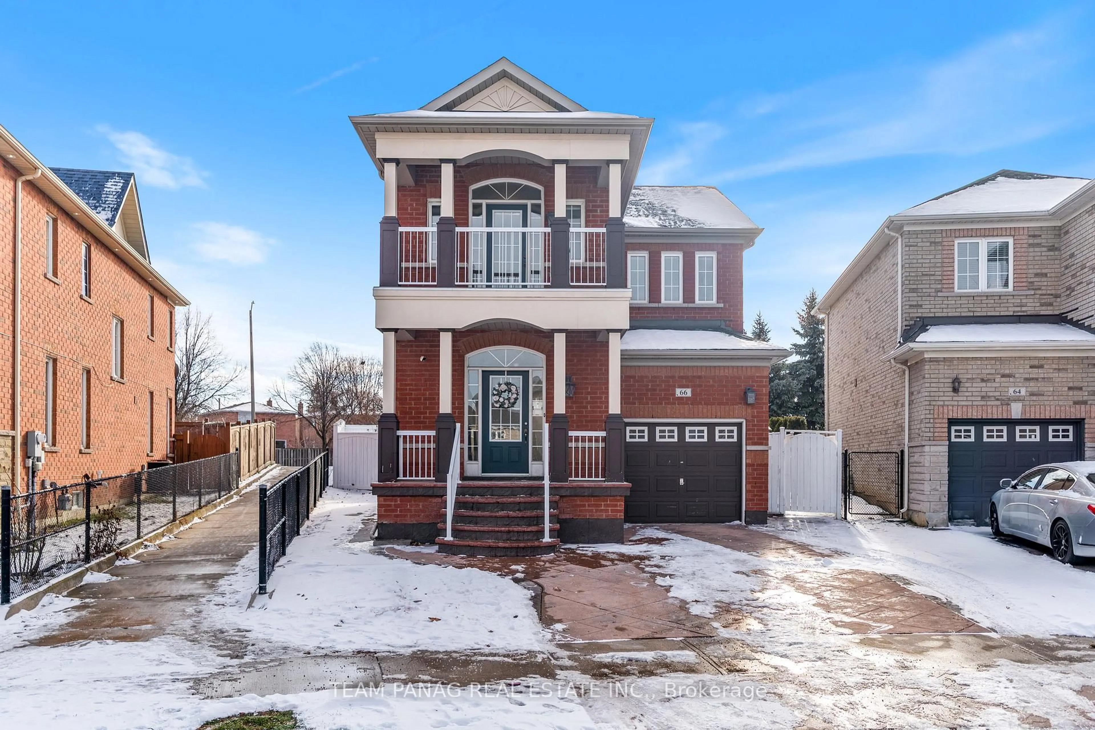 Home with brick exterior material, street for 66 Tobermory Cres, Brampton Ontario L6V 4T5