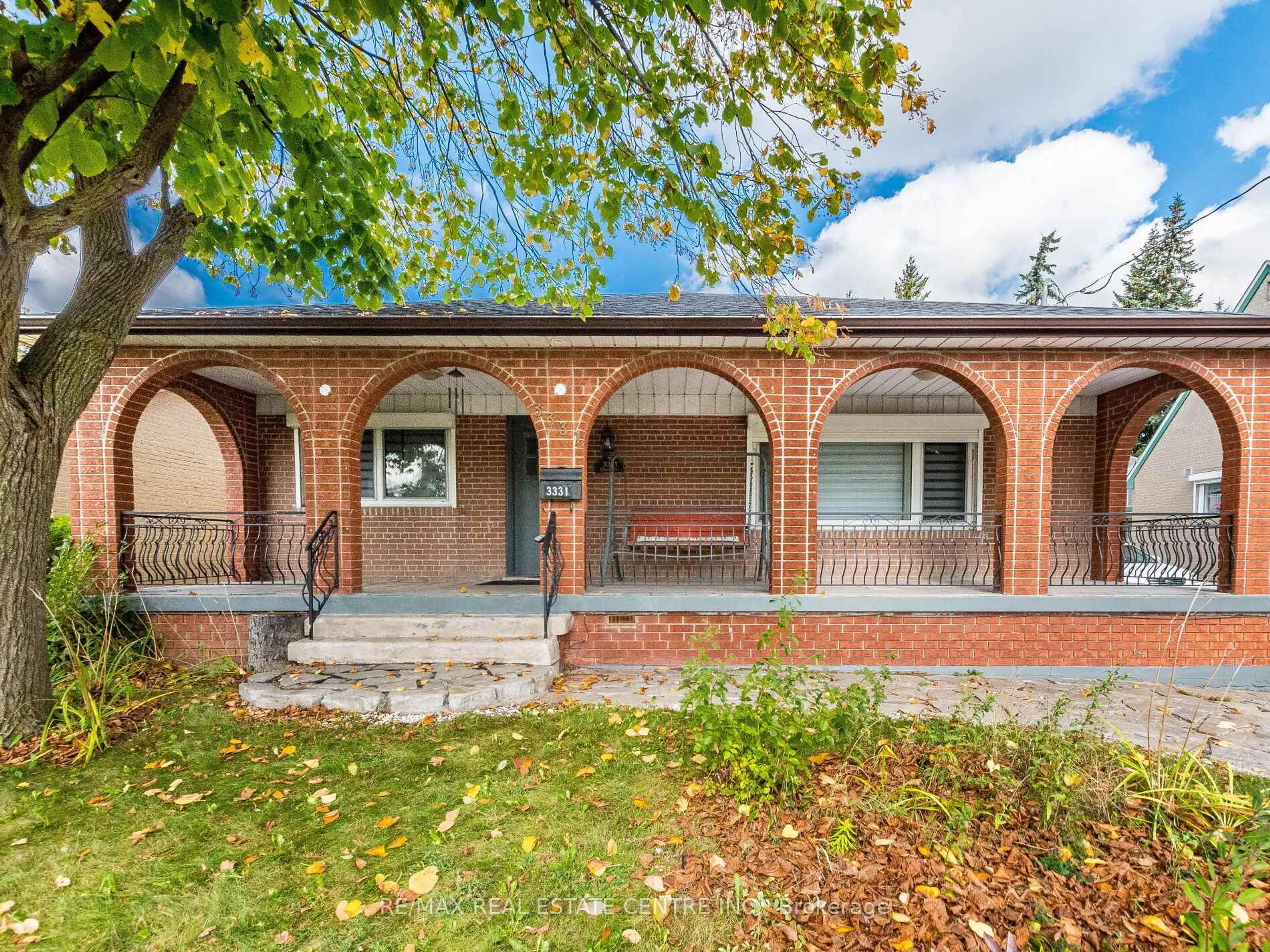 Home with brick exterior material, street for 3331 Etude Dr, Mississauga Ontario L4T 1T4