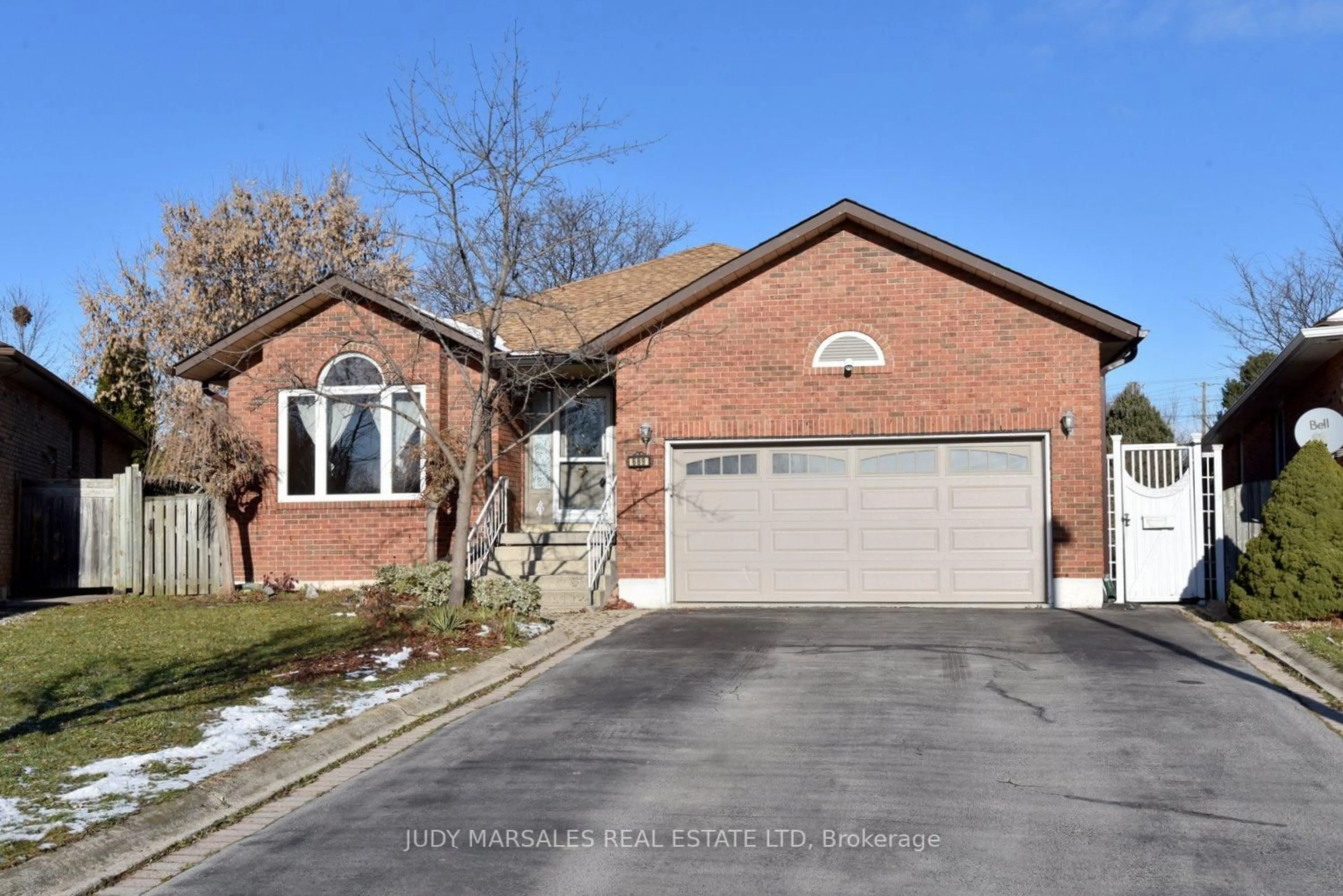 Home with brick exterior material, street for 689 Penny Lane, Burlington Ontario L7T 4H9