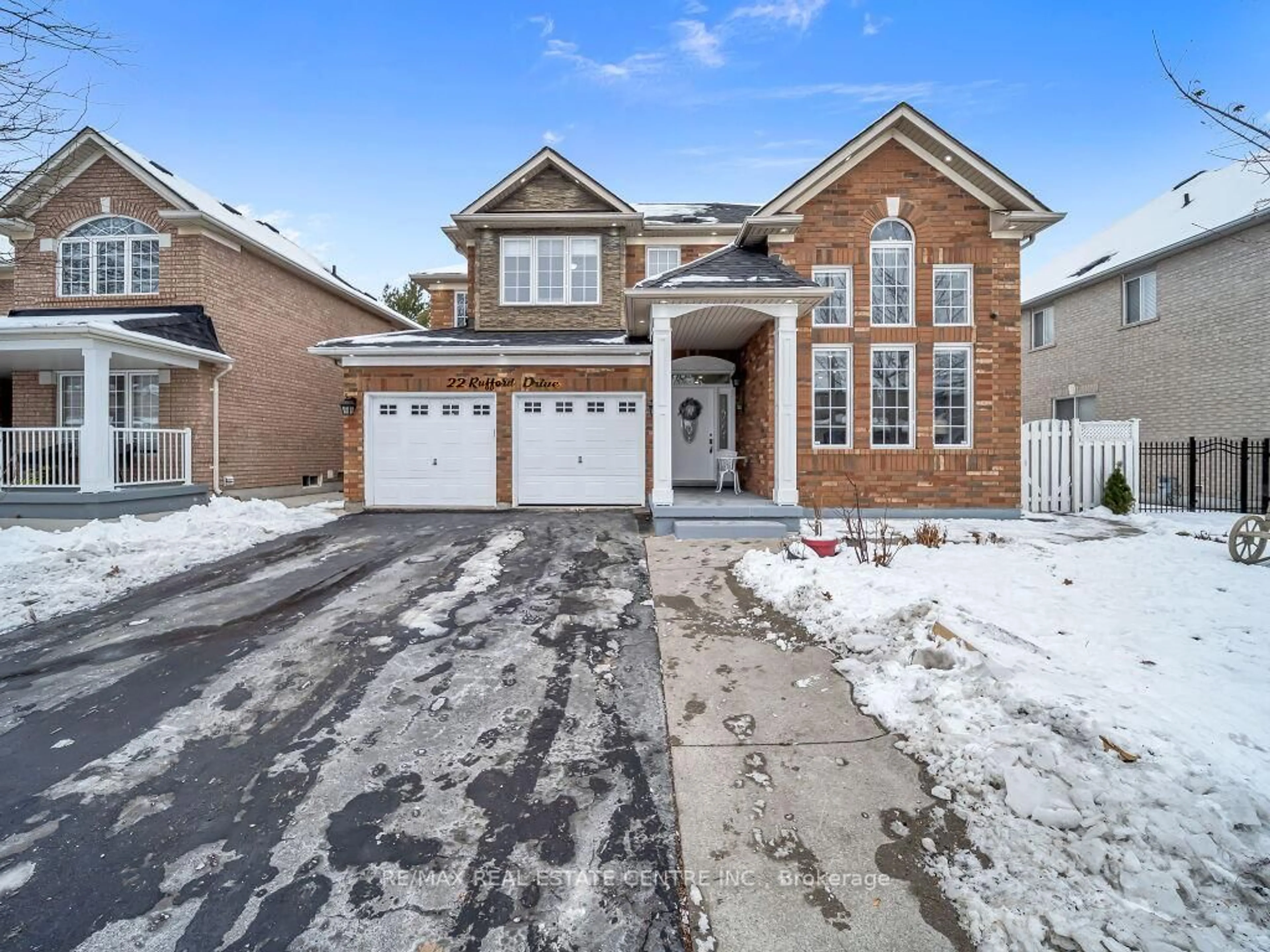 Home with brick exterior material, street for 22 Rufford Dr, Brampton Ontario L6P 1E6