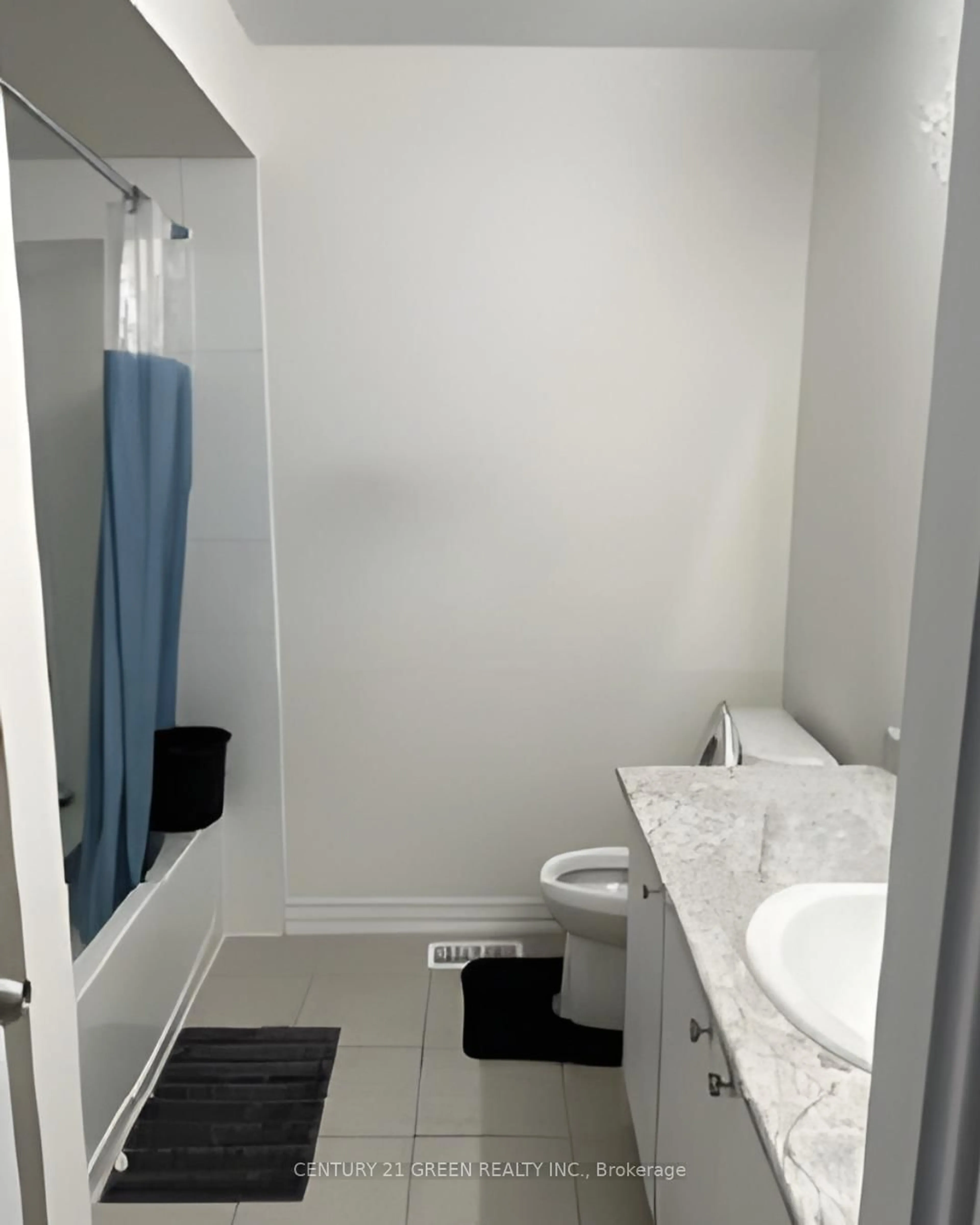 Standard bathroom, floor is not visible for 3943 KOENIG Rd, Burlington Ontario L7M 0Z8