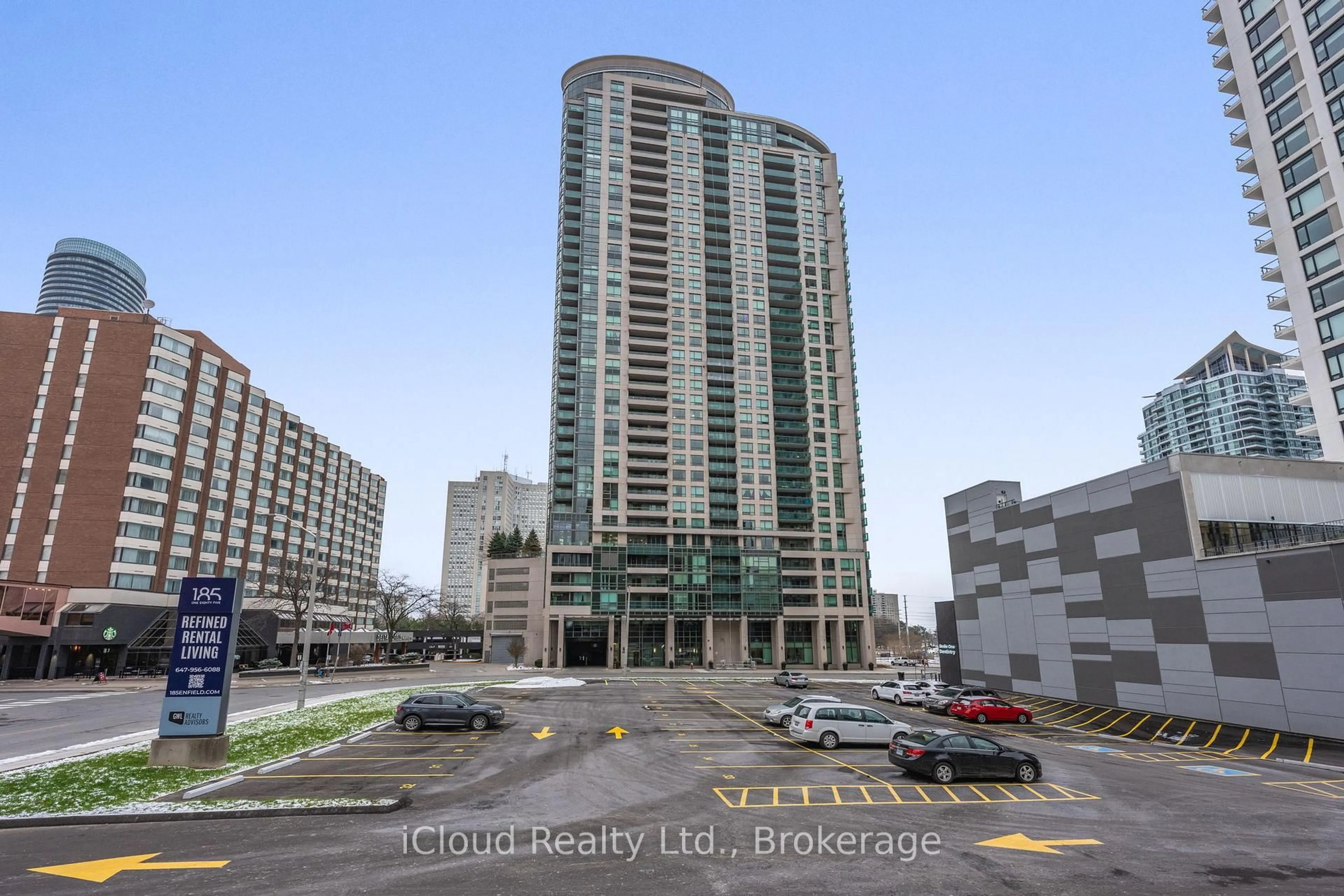 Indoor foyer for 208 Enfield Pl #307, Mississauga Ontario L5B 0G8