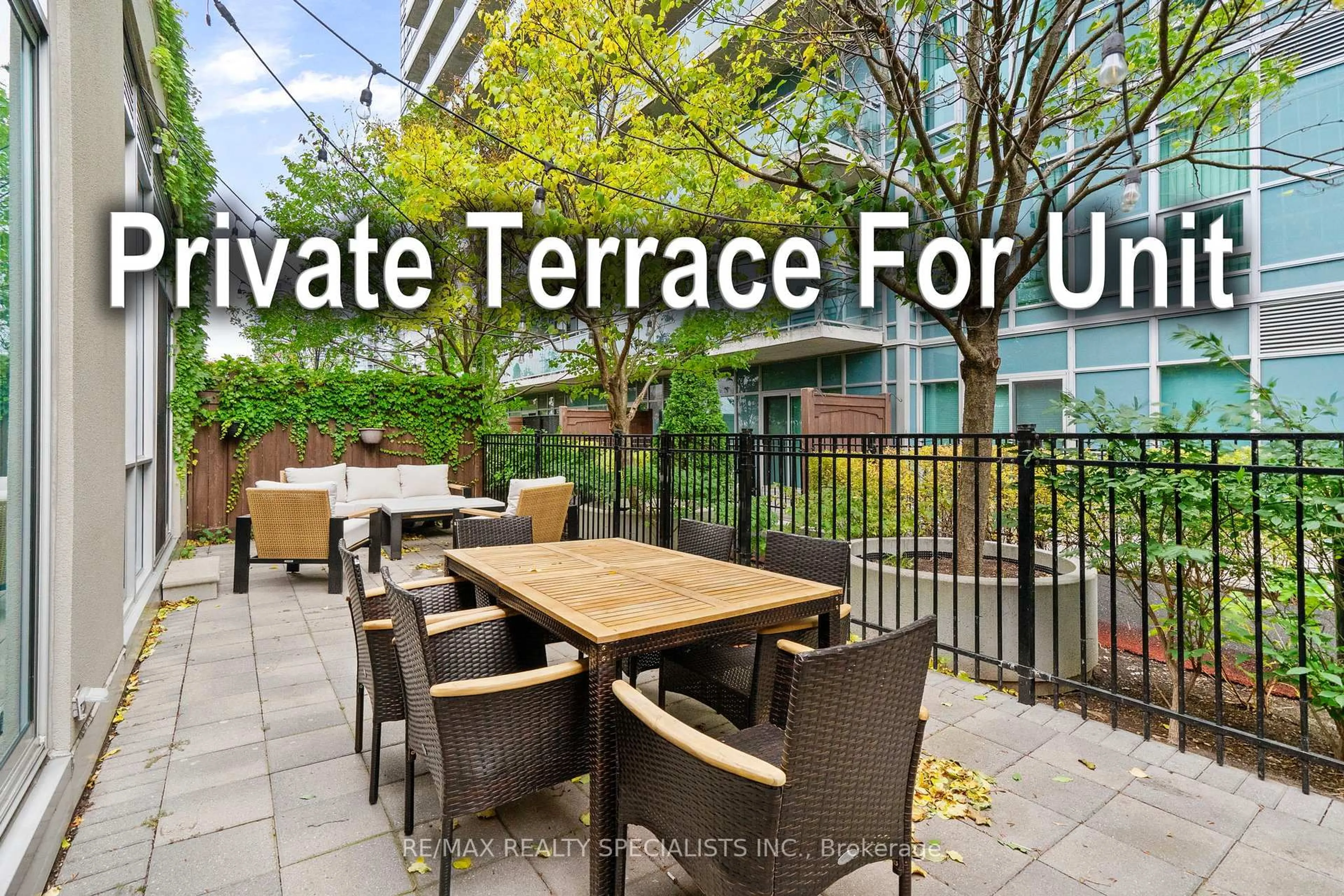Patio, street for 165 Legion Rd #T3, Toronto Ontario M8Y 0B3