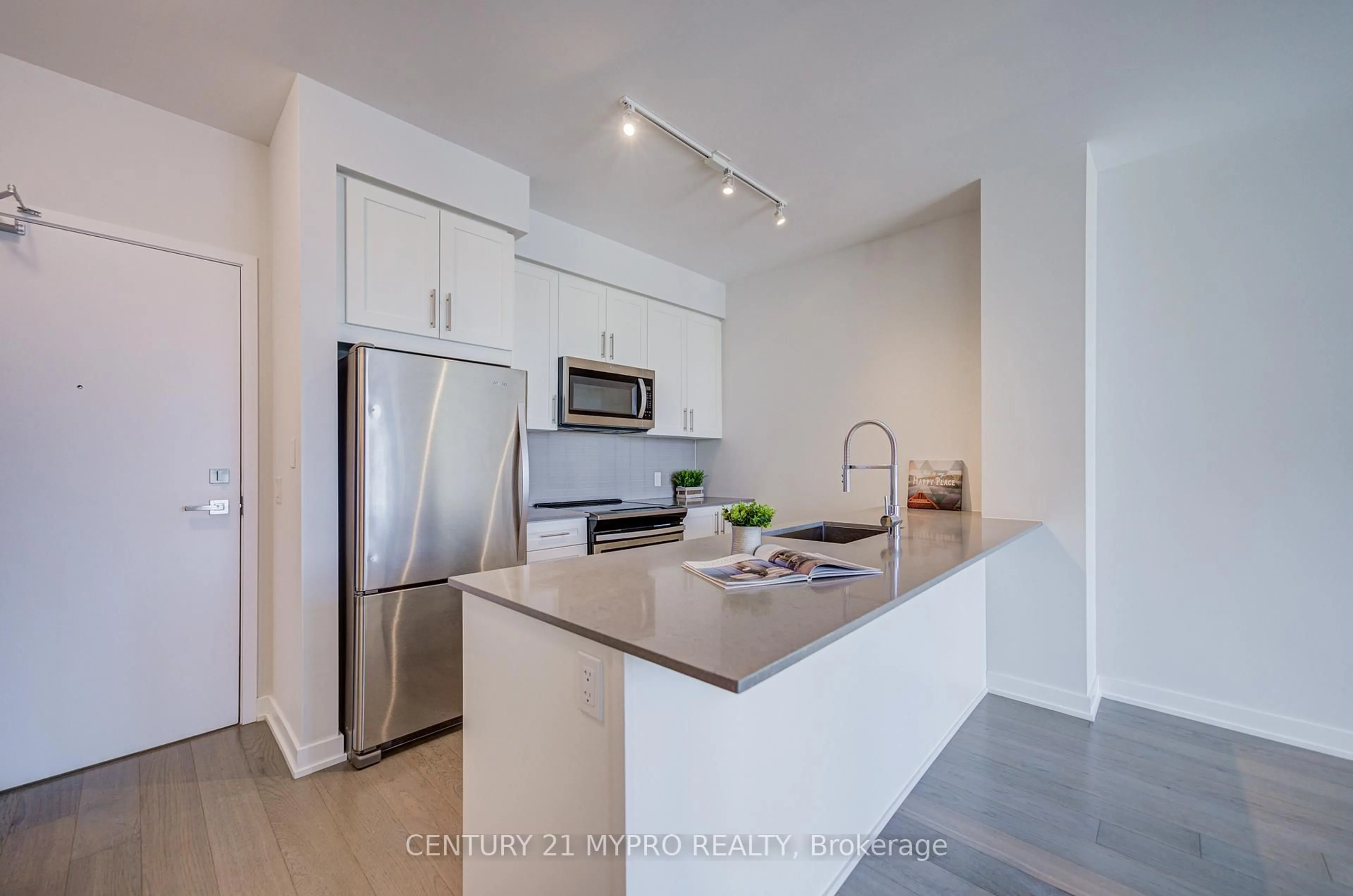 Unknown for 4055 Parkside Village Dr #TH8, Mississauga Ontario L5B 0K8