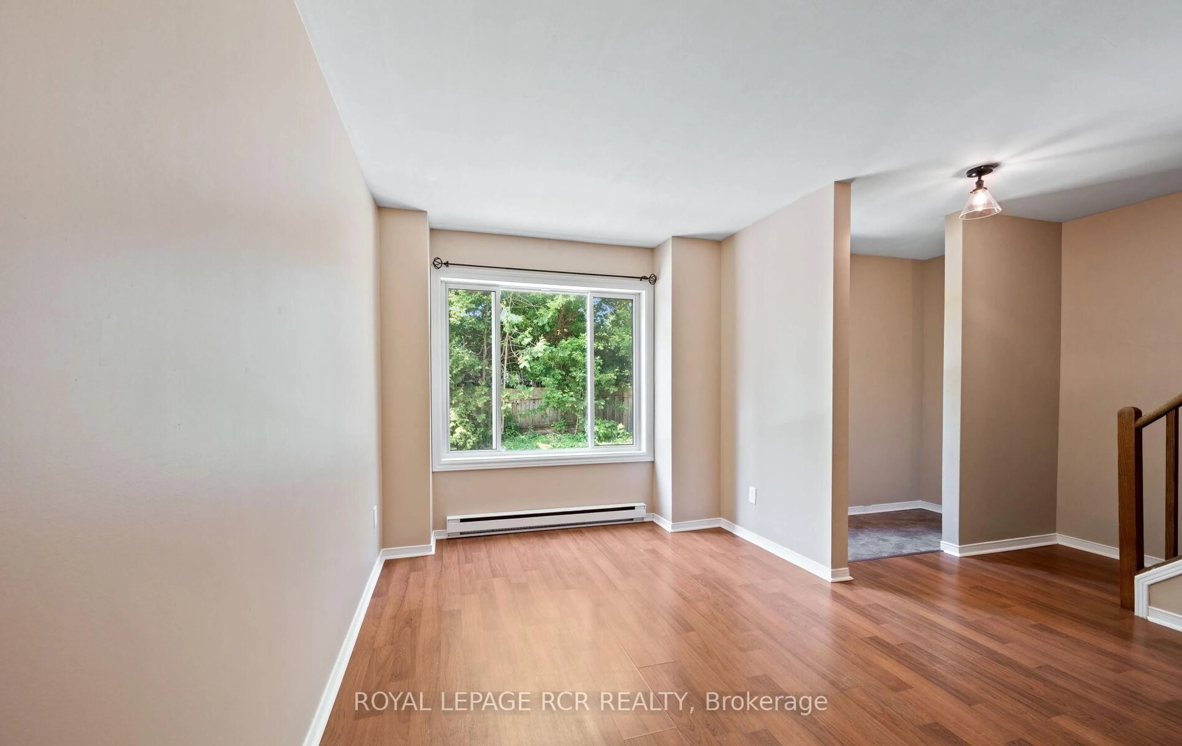 A pic of a room for 4 Cedar Dr #12, Orangeville Ontario L9W 2X6