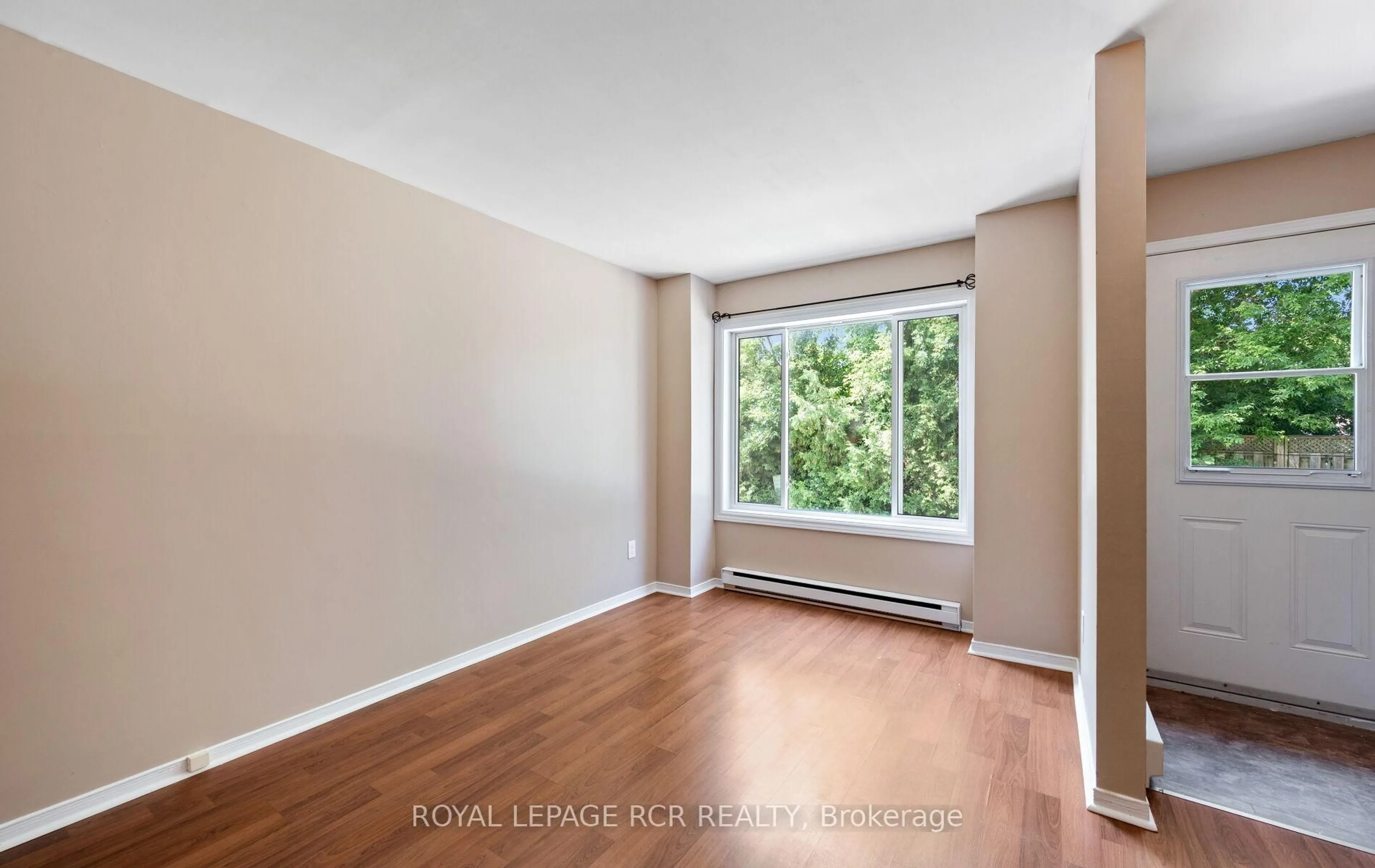 A pic of a room for 4 Cedar Dr #12, Orangeville Ontario L9W 2X6