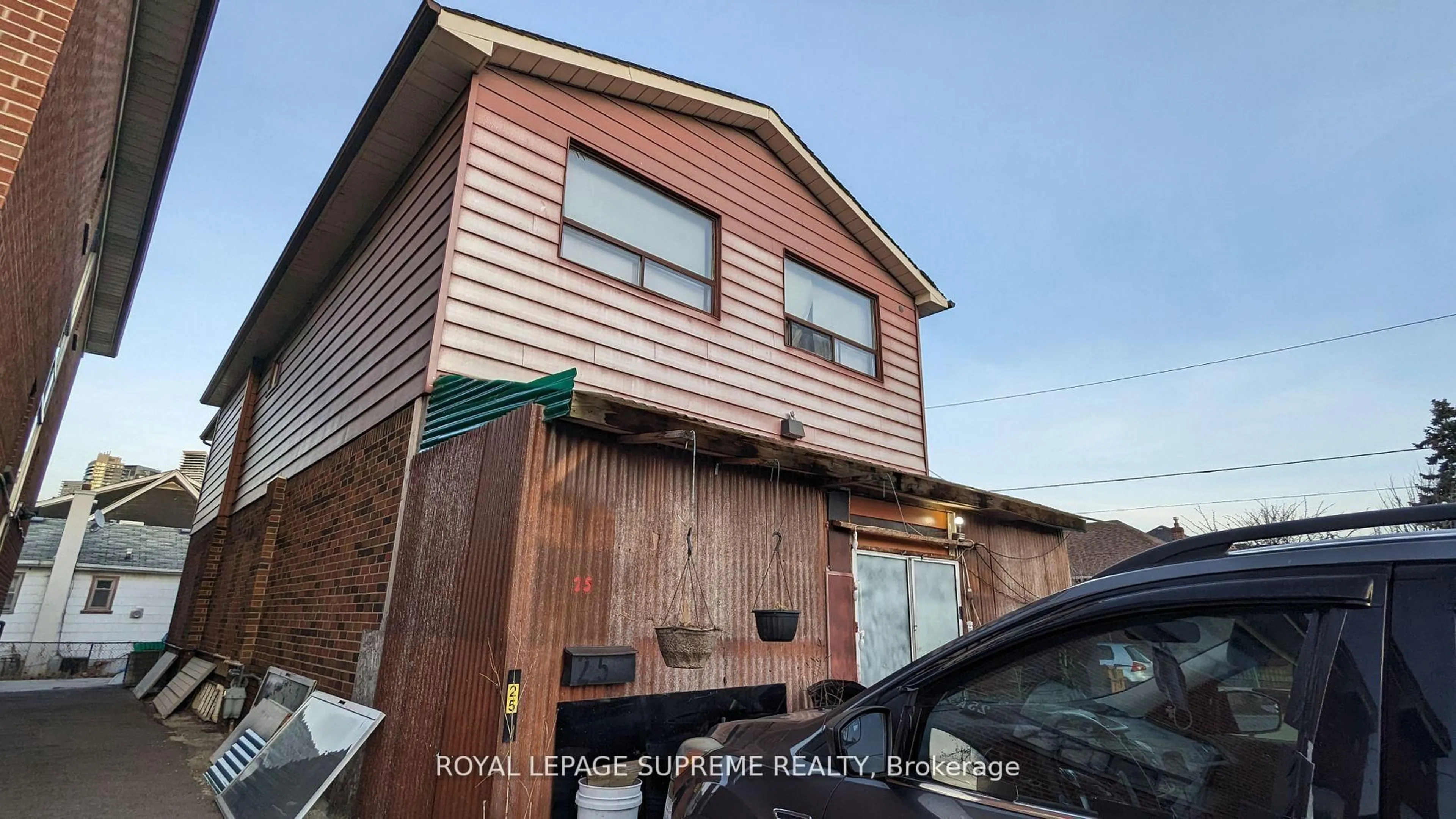 Unknown for 25 Milton St, Toronto Ontario M8Y 2X7