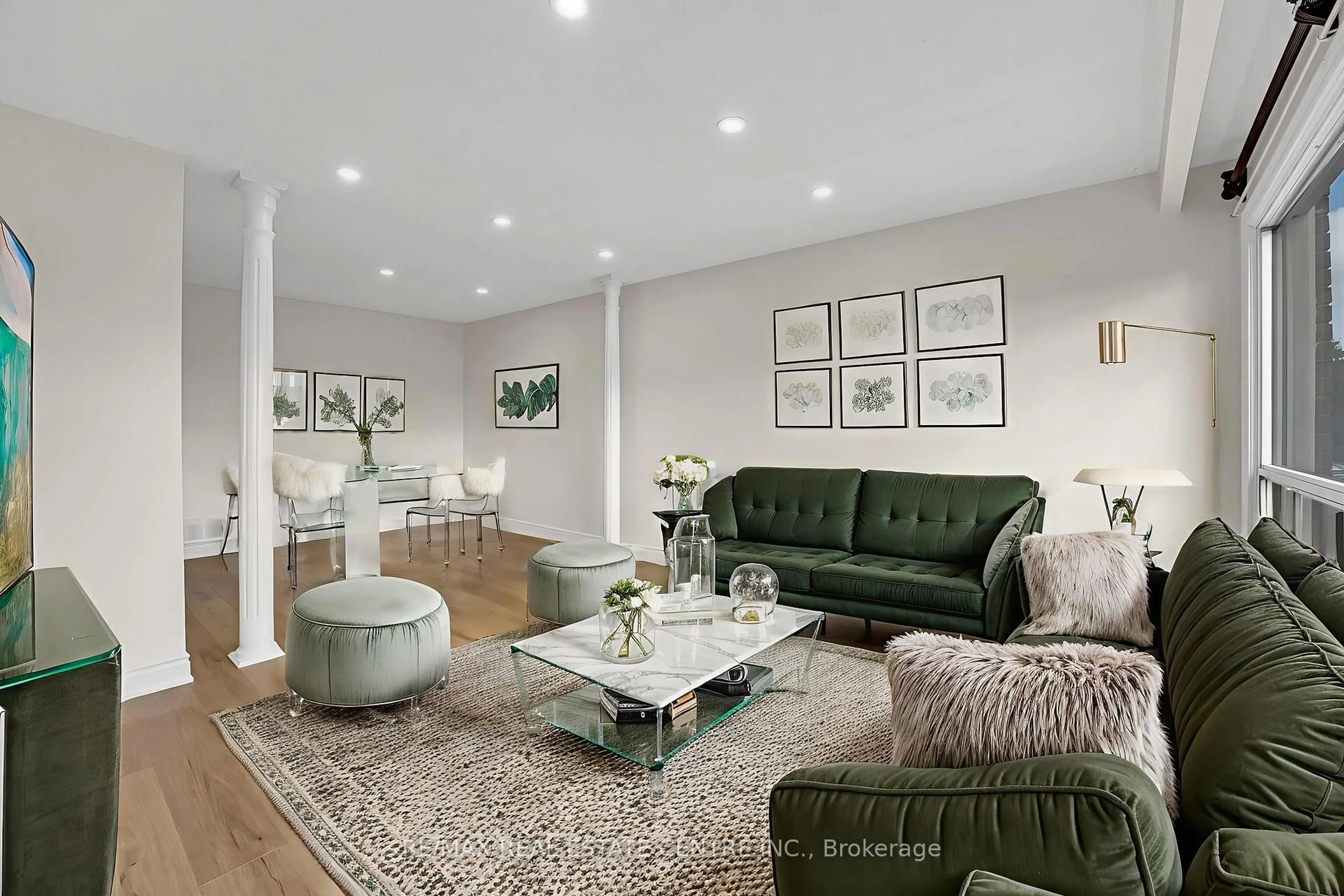 Living room with furniture, unknown for 82 MERTON Rd, Brampton Ontario L6V 2V6