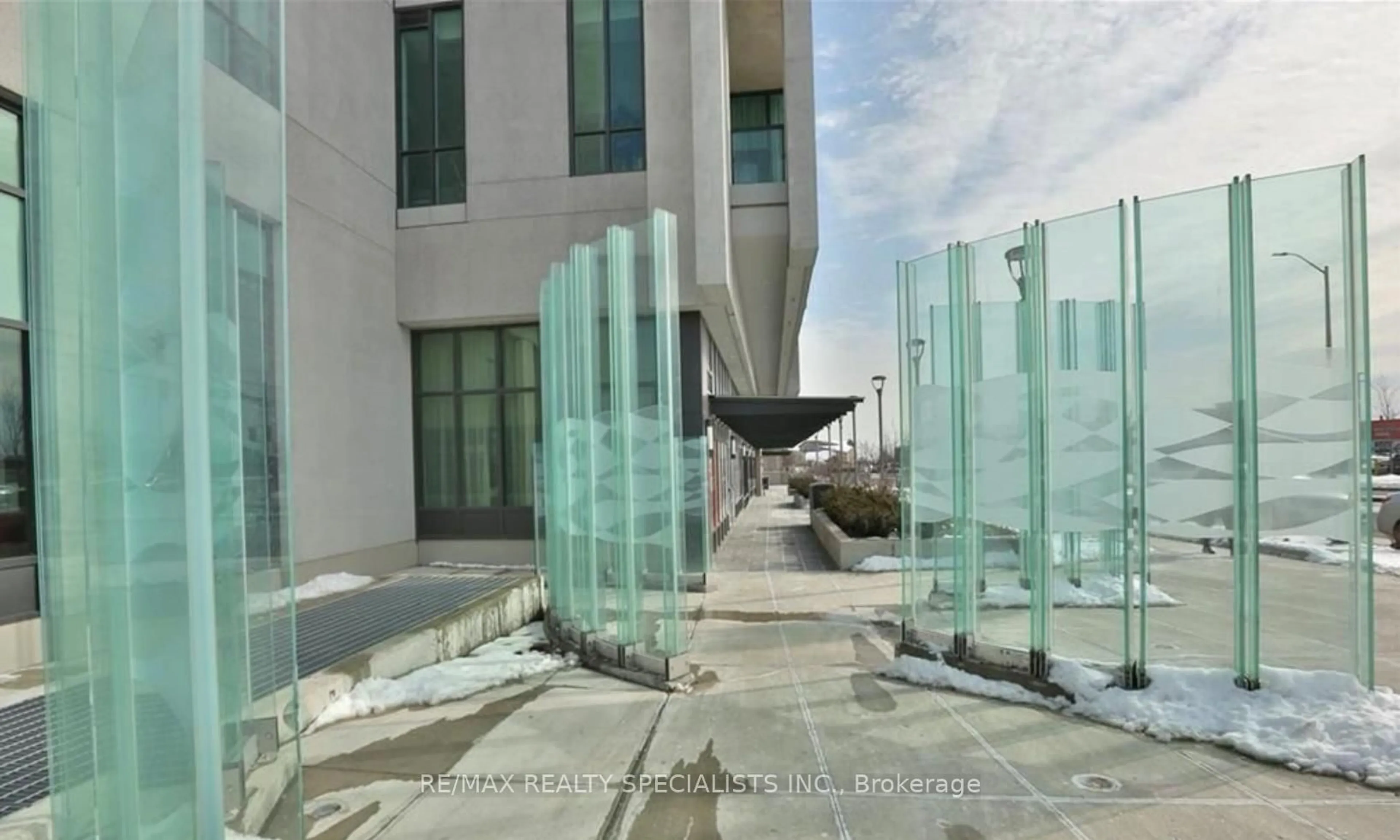 Indoor foyer for 3985 Grand Park Dr #2508, Mississauga Ontario L5B 0H8