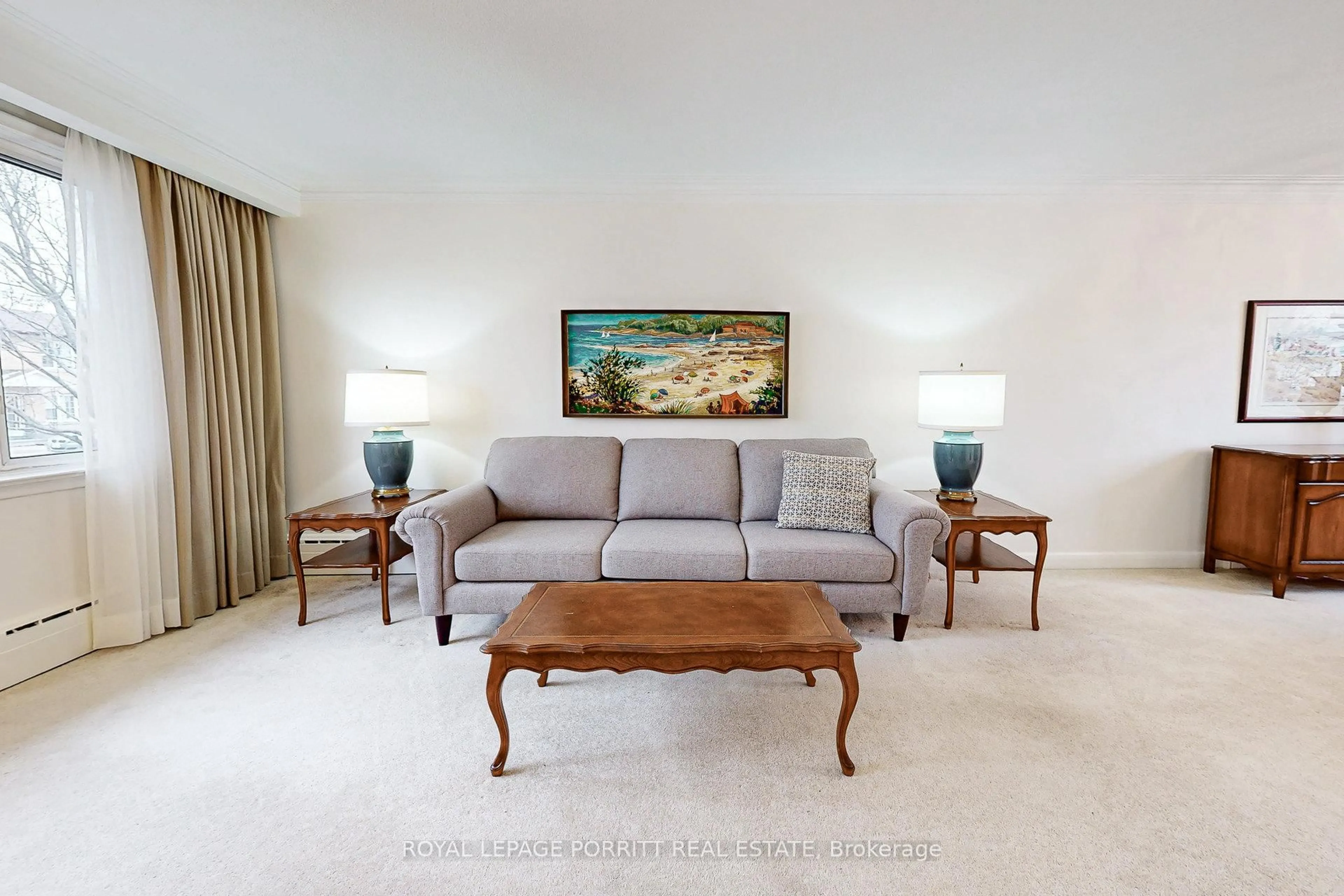 Living room with furniture, unknown for 62 Fairfield Ave, Toronto Ontario M8W 1R8