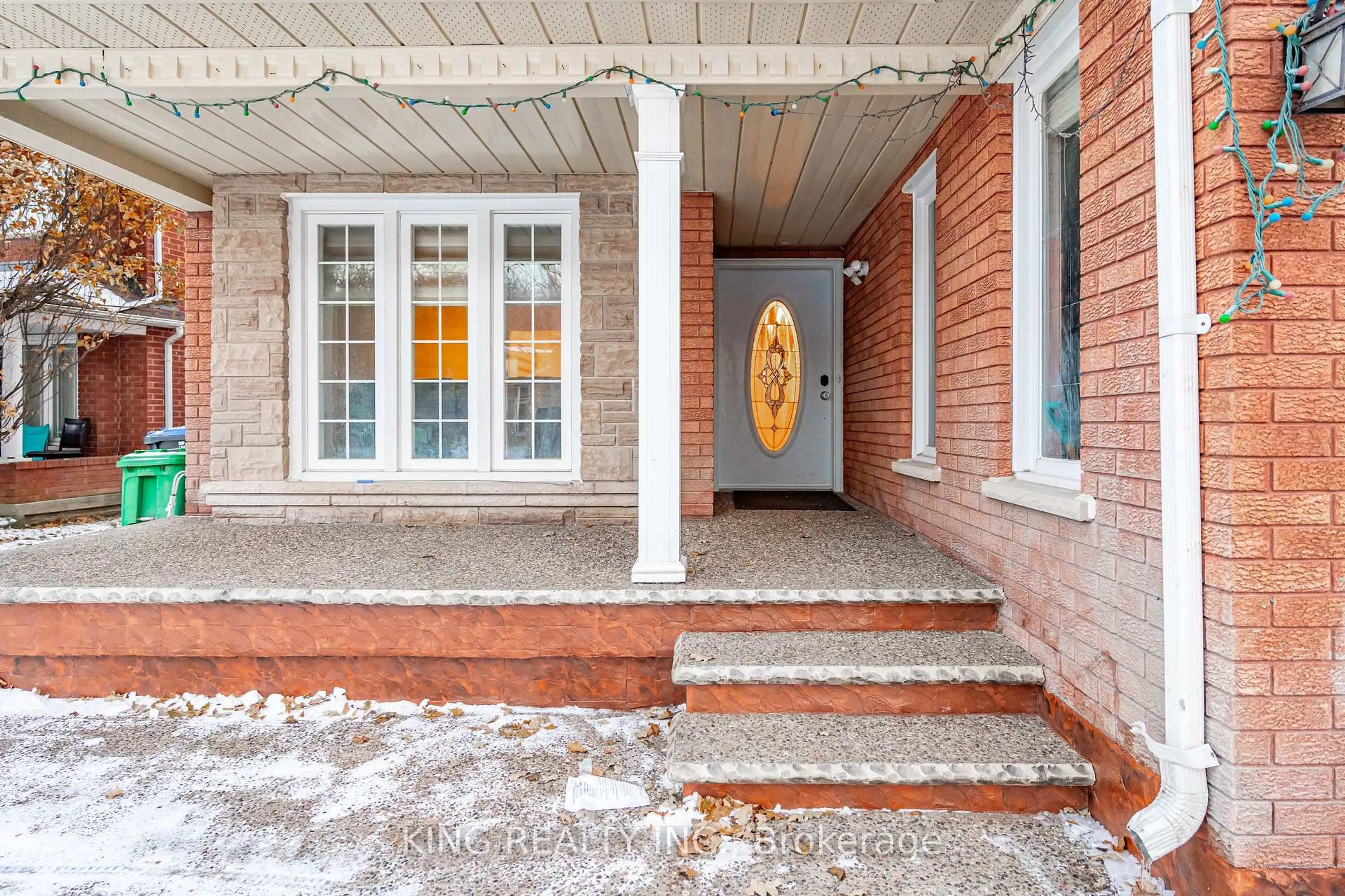 Unknown for 202 Fernforest Dr, Brampton Ontario L6R 1E1