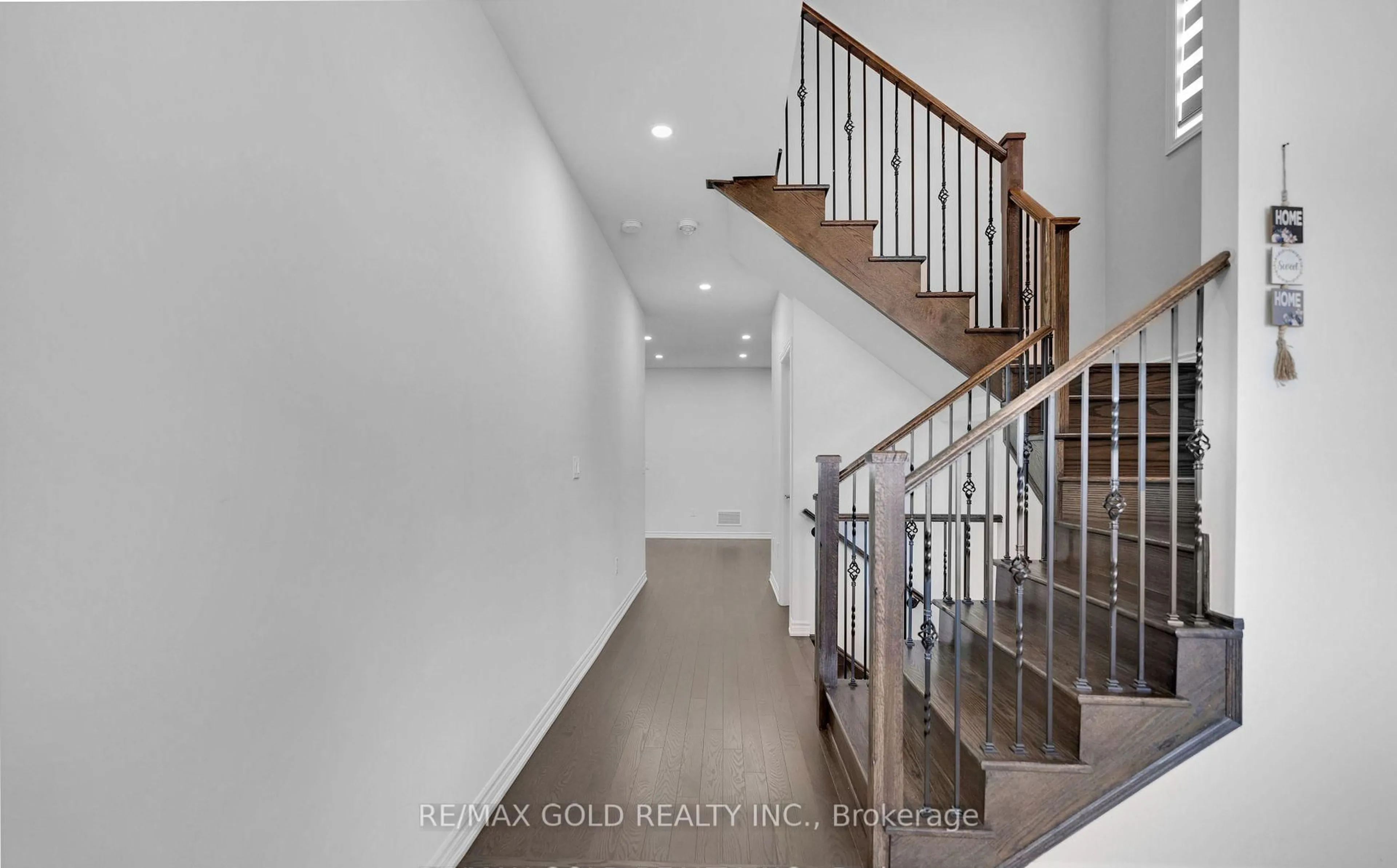 Unknown for 12 Vincena Rd, Caledon Ontario L7C 1Z9