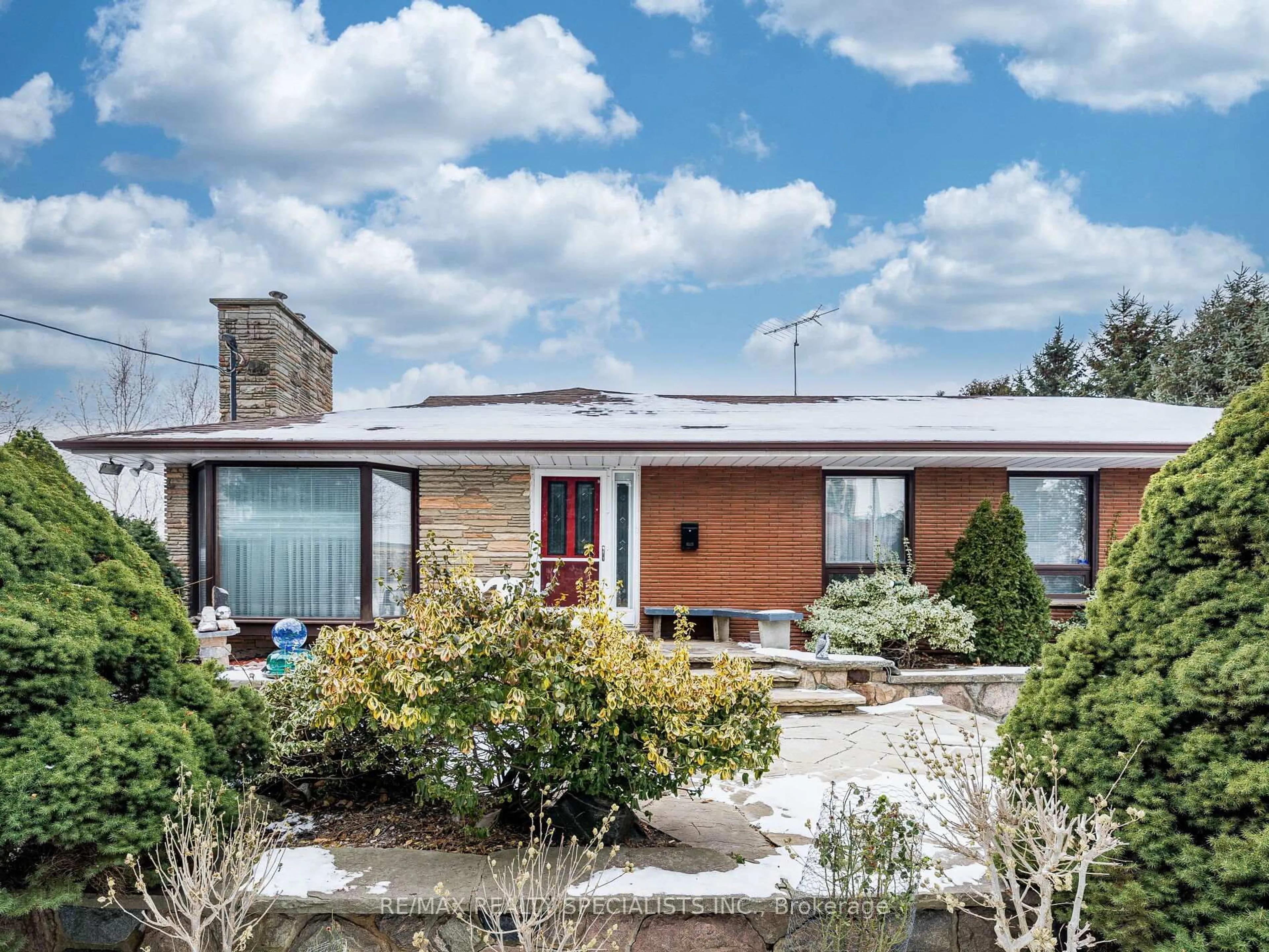 Home with brick exterior material, street for 9186 Goreway Dr, Brampton Ontario L6P 0M7