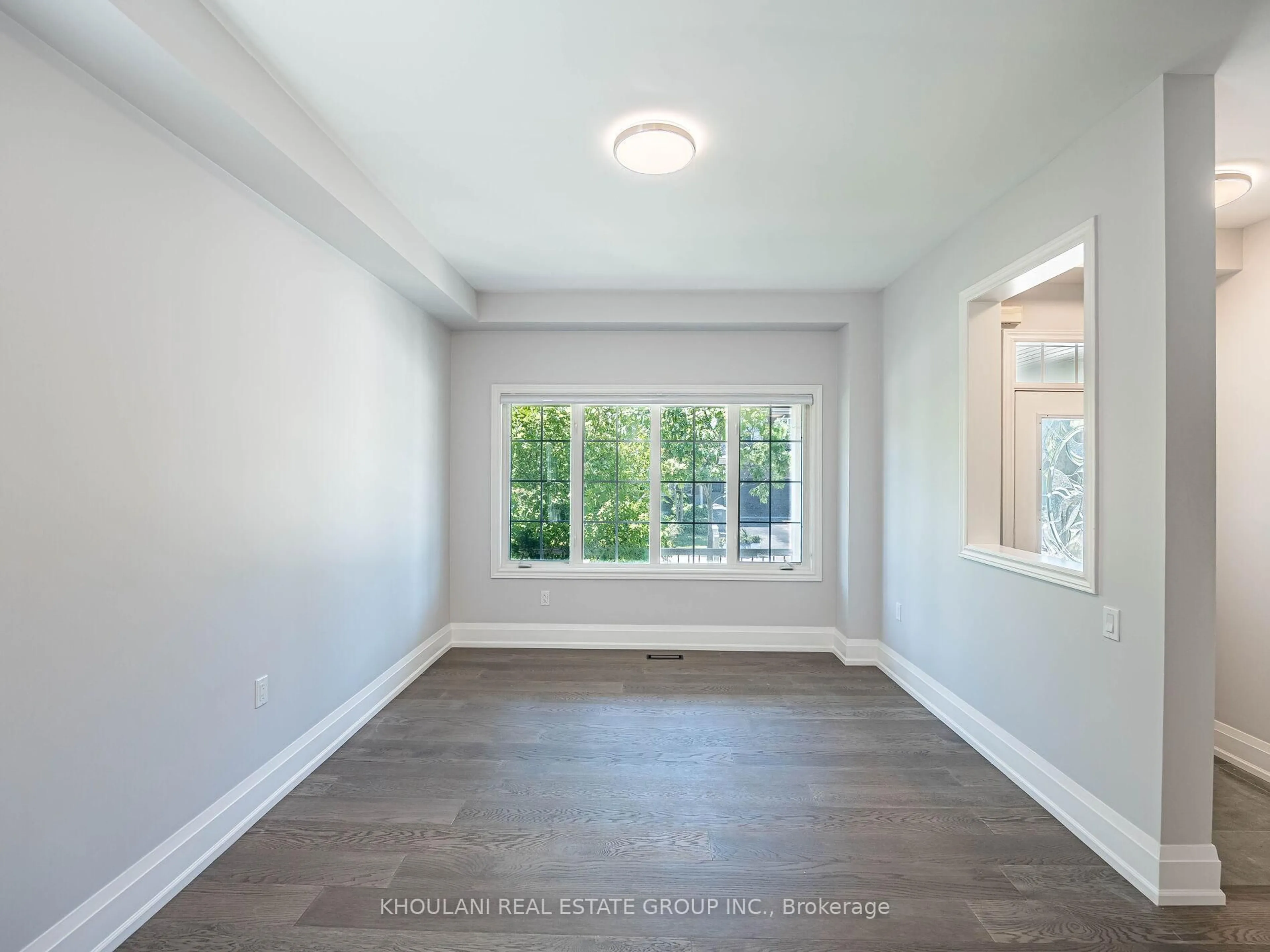 A pic of a room for 5843 Rainspring Dr, Mississauga Ontario L5M 6X7