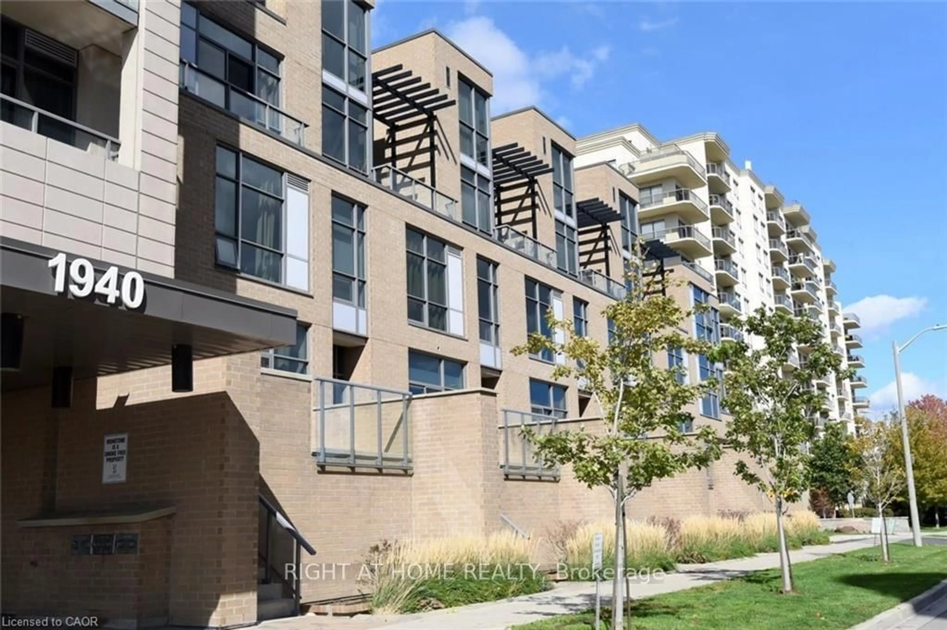 Unknown for 1940 Ironstone Dr #1705, Burlington Ontario L7L 0E4