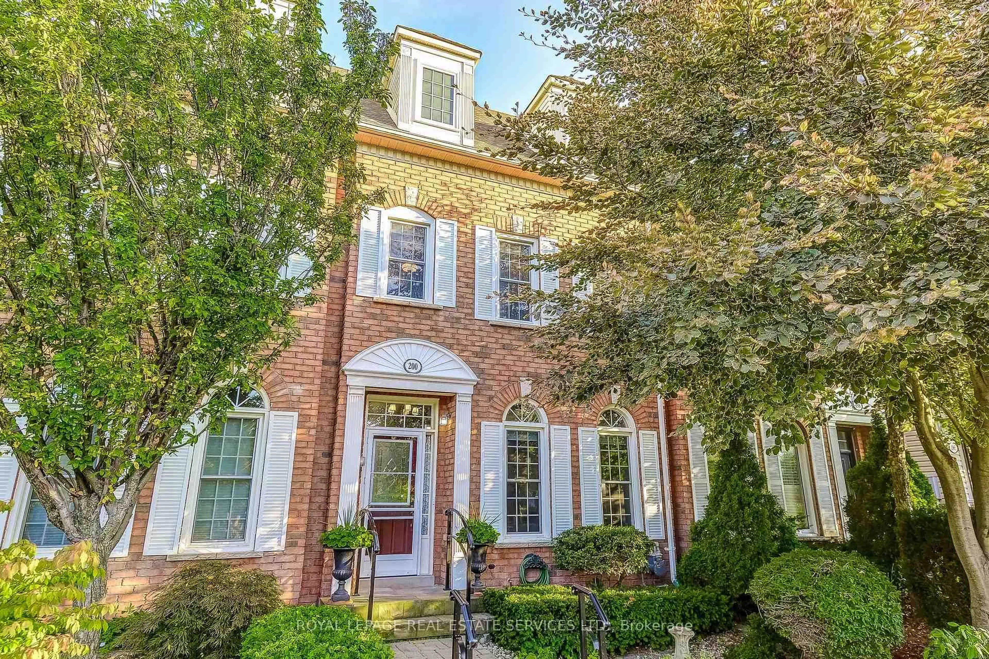 Home with brick exterior material, street for 200 Glenashton Dr, Oakville Ontario L6H 6H6