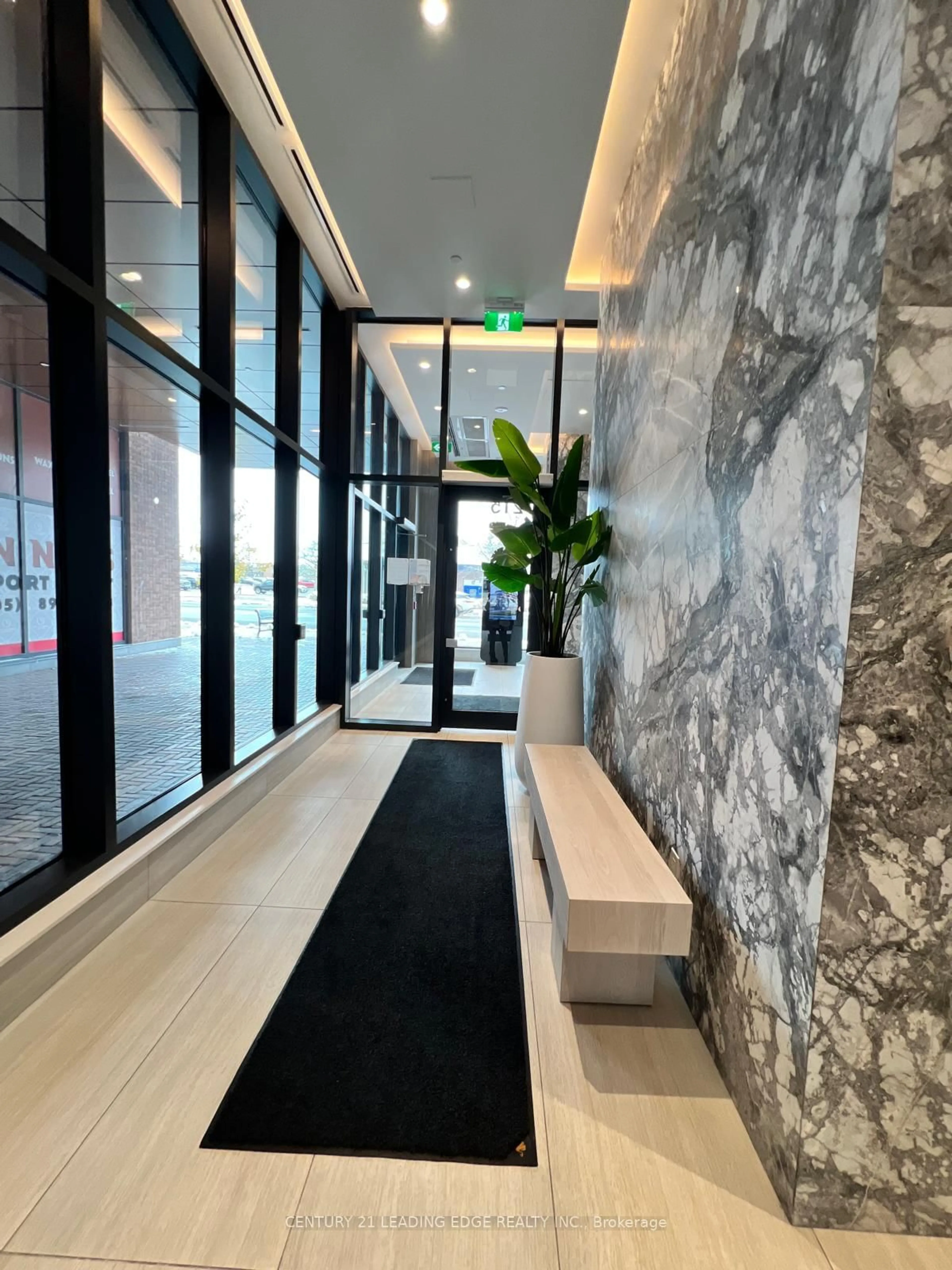 Lobby for 215 Lakeshore Rd #331, Mississauga Ontario L5H 0A7
