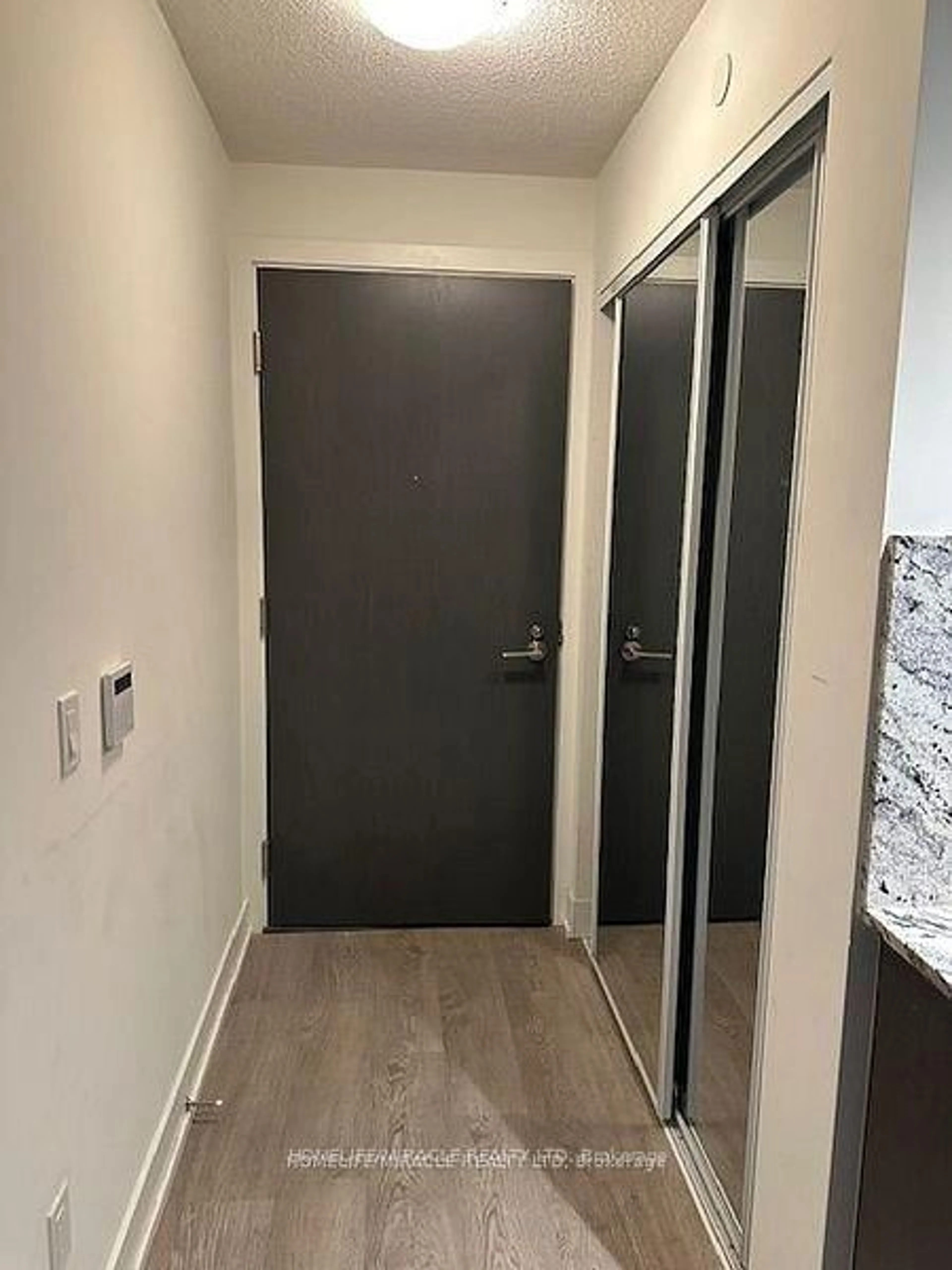 Unknown for 9 Mabelle Ave #315, Toronto Ontario M9A 4X7