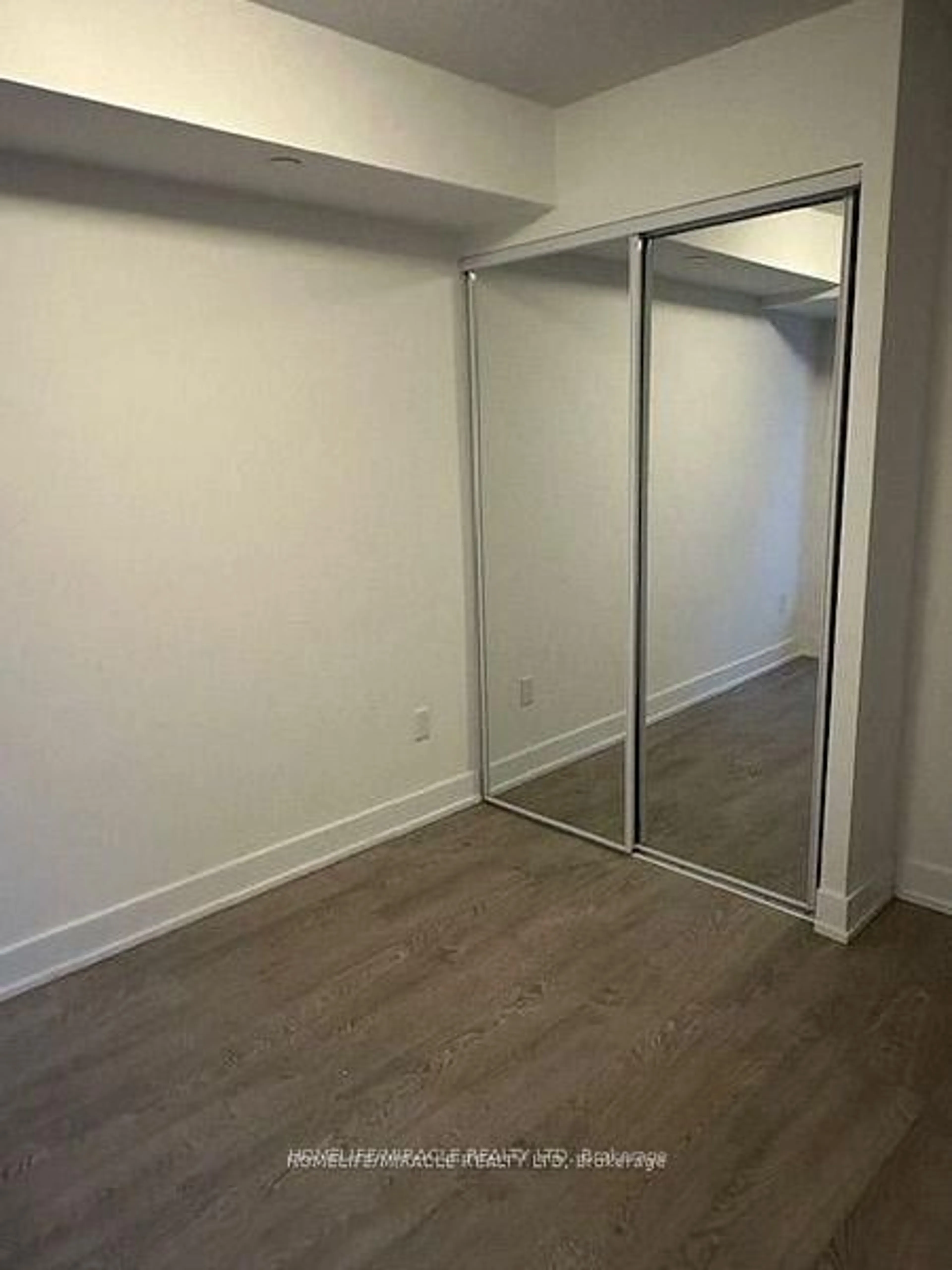 A pic of a room for 9 Mabelle Ave #315, Toronto Ontario M9A 4X7