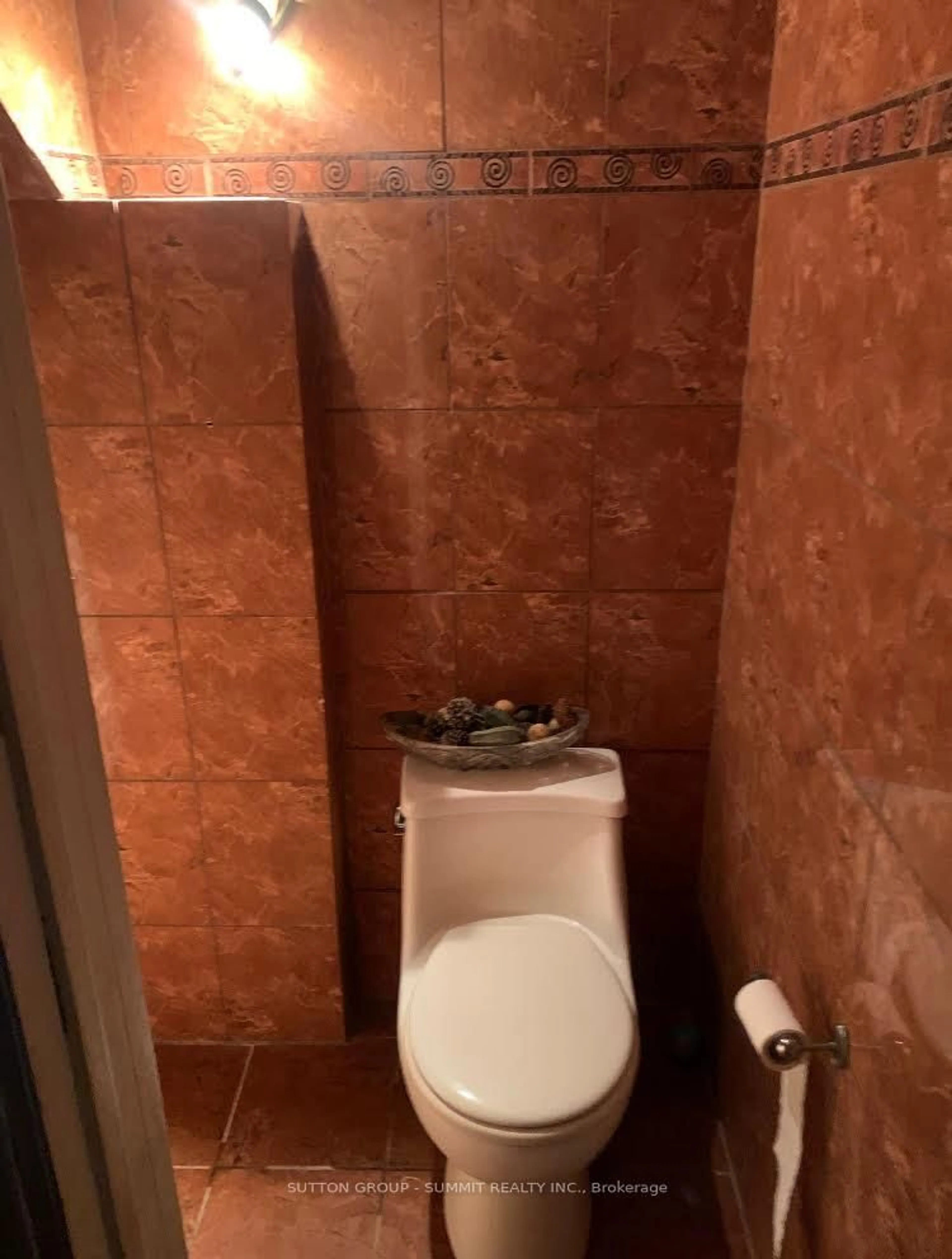 Standard bathroom, unknown for 2901 Jane St #58, Toronto Ontario M3N 2J8
