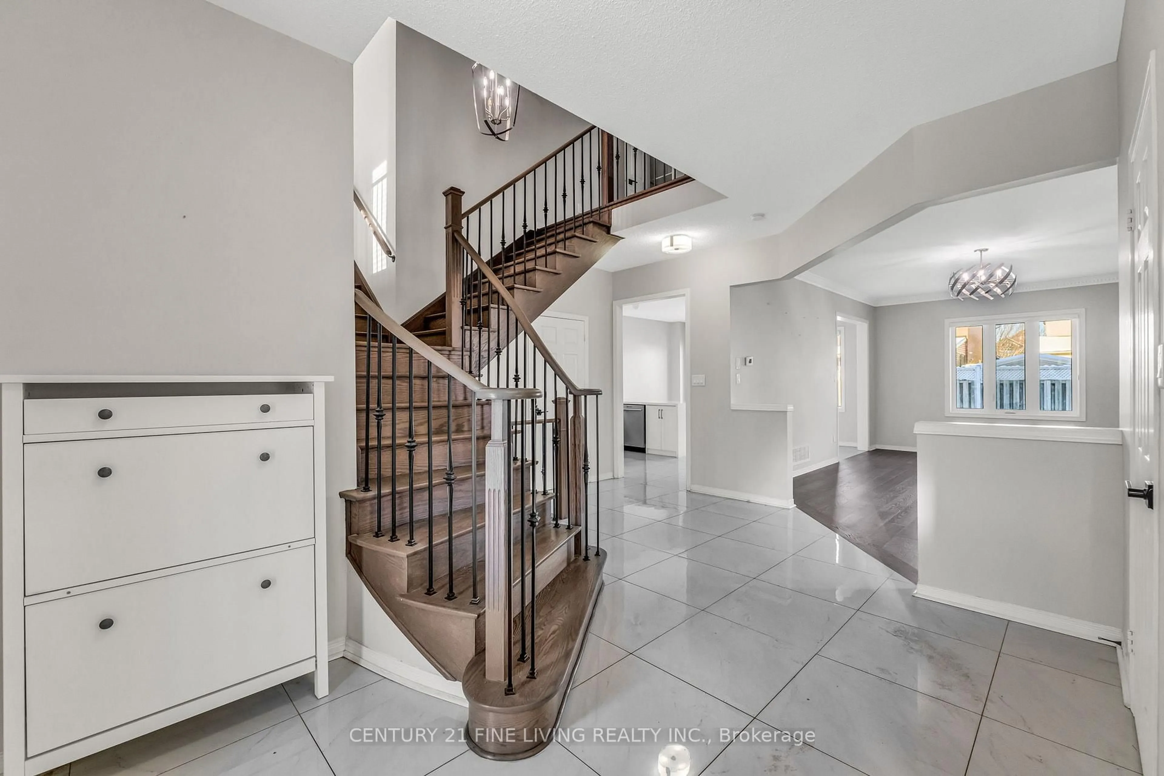 Unknown for 3 Sailwind Rd, Brampton Ontario L6R 2G3