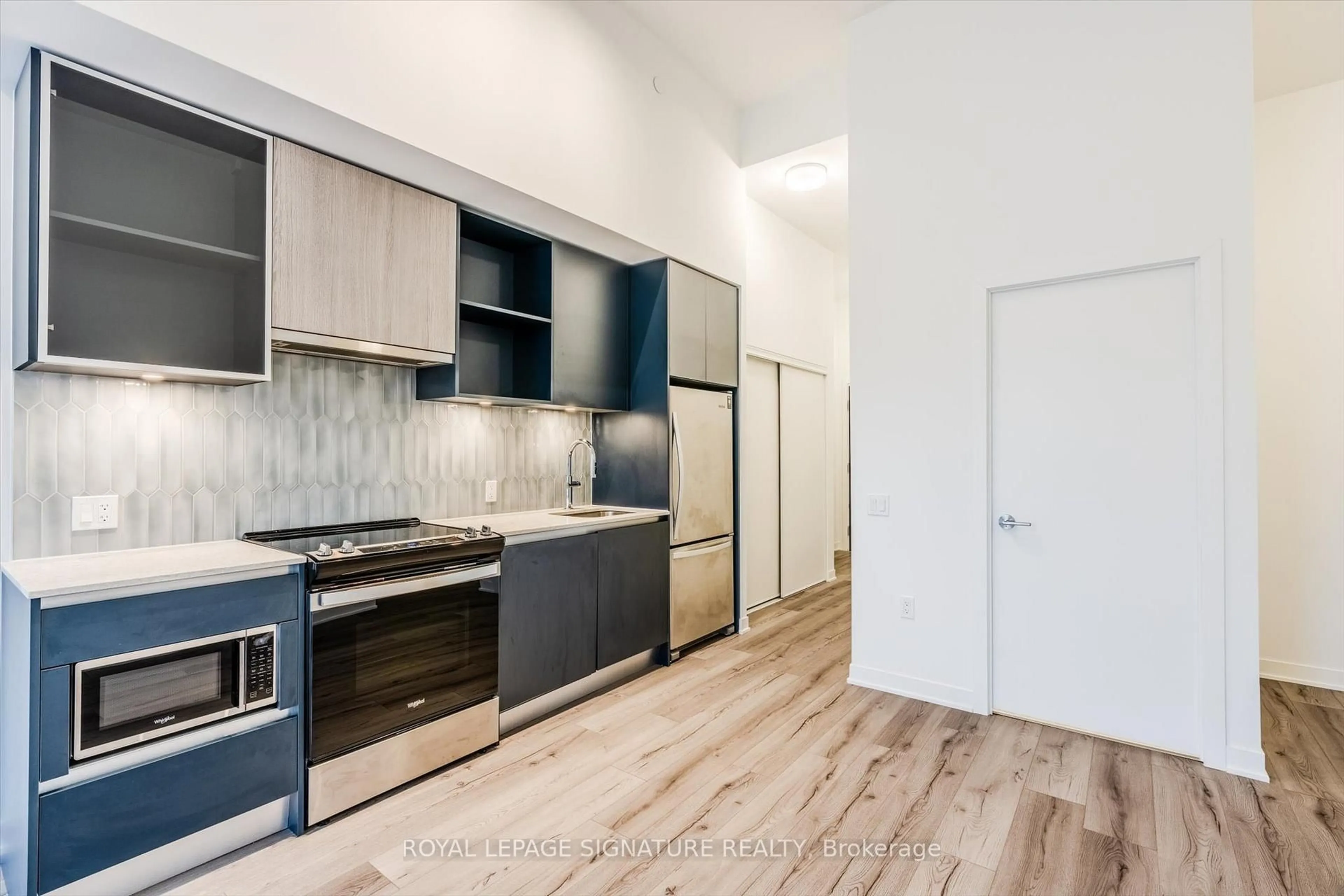 Unknown for 395 Dundas St #132, Oakville Ontario L6M 5R8