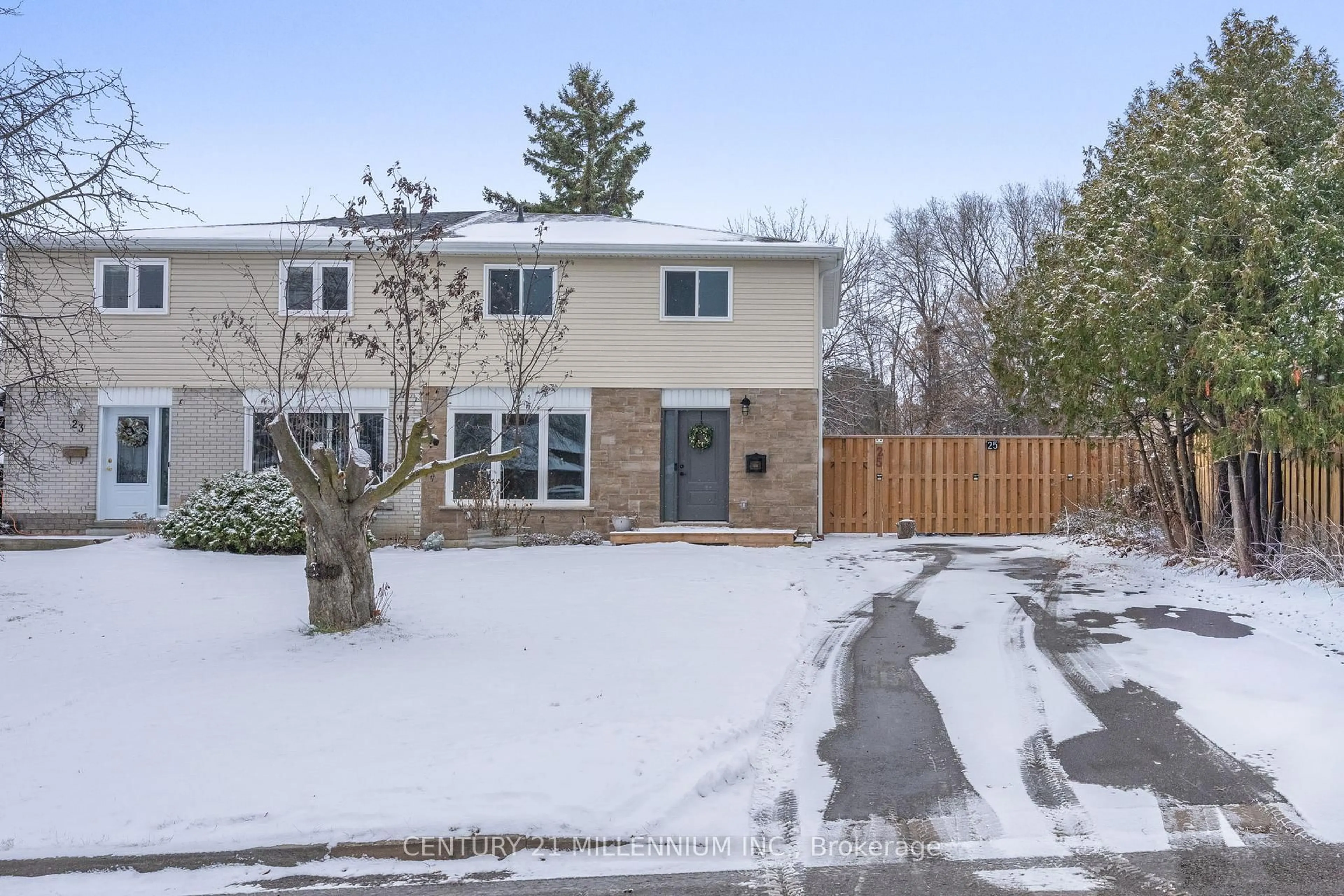 Unknown for 25 Davenport Cres, Brampton Ontario L6T 3L5