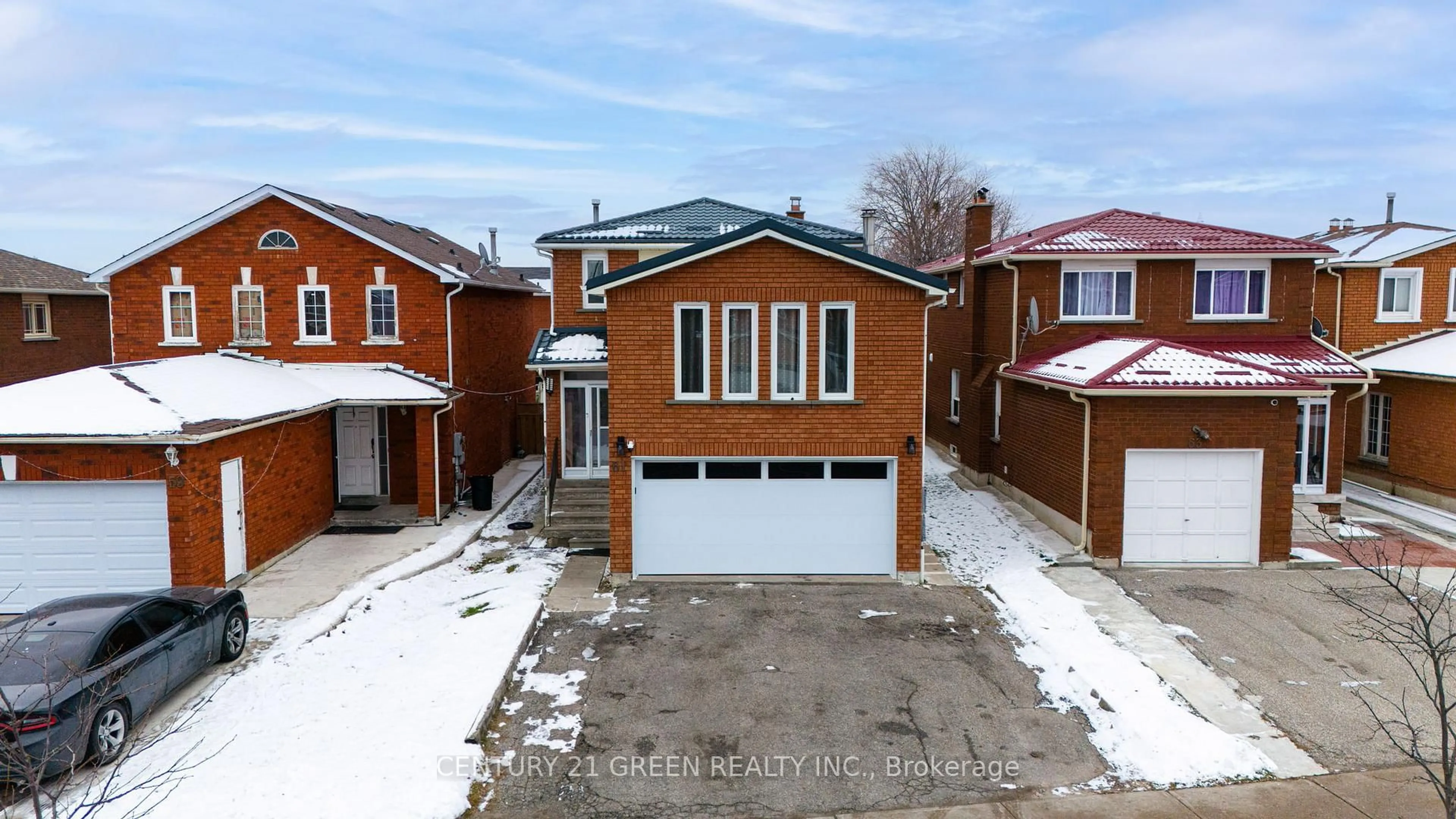 Home with brick exterior material, street for 61 Kingknoll Dr, Brampton Ontario L6Y 3G6