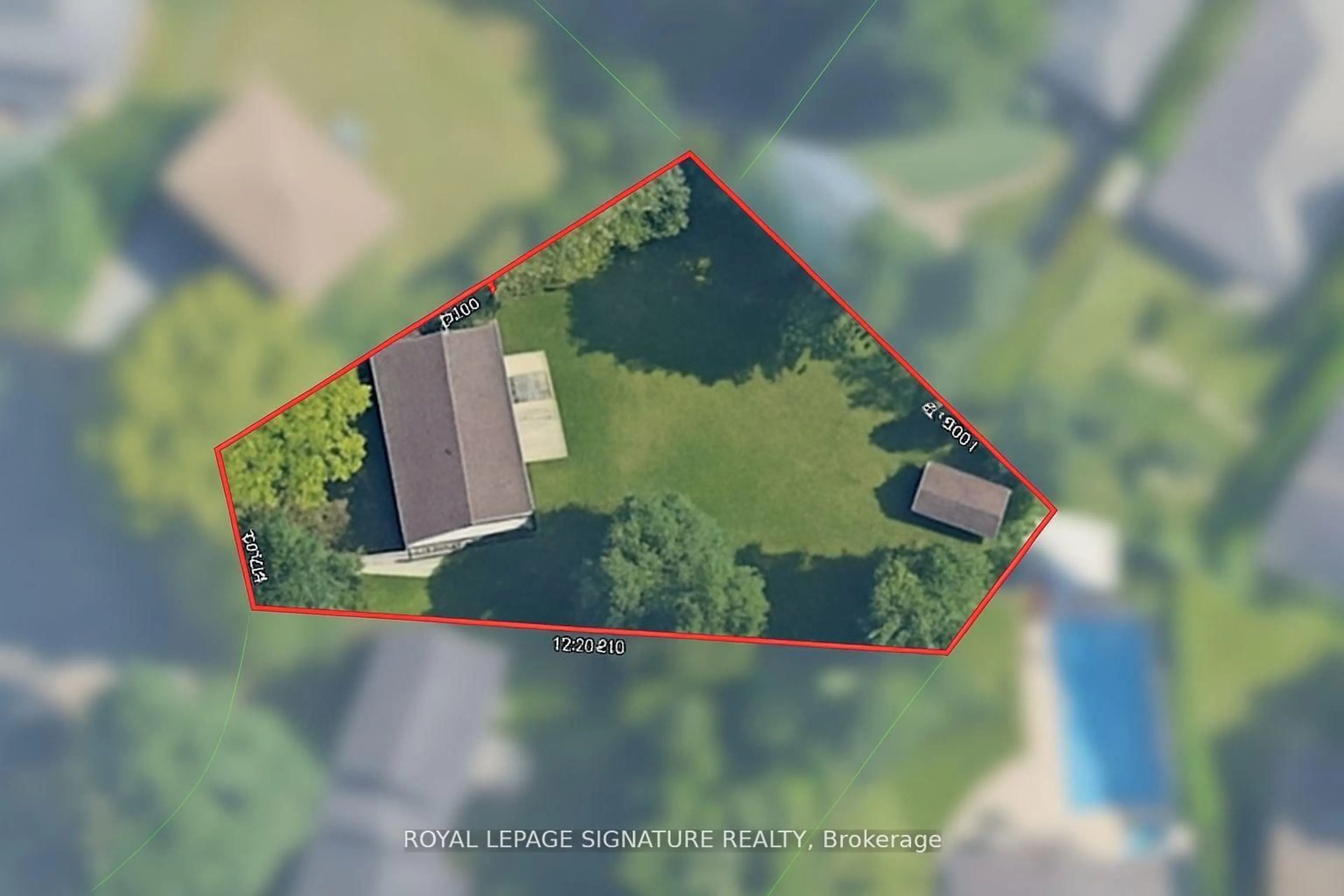 A pic from outside/outdoor area/front of a property/back of a property/a pic from drone, water/lake/river/ocean view for 778 Byng Crt, Milton Ontario L9T 3M3