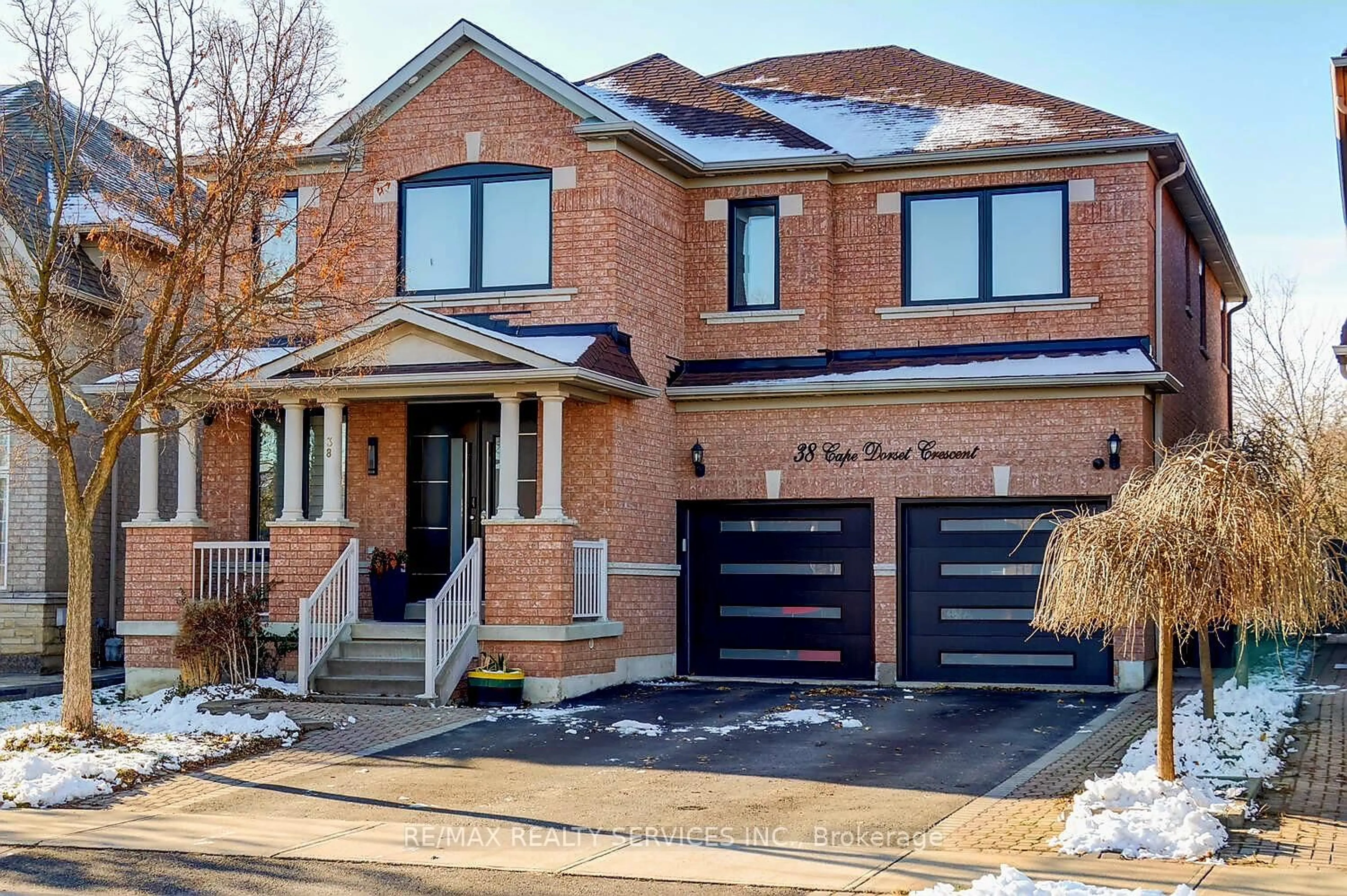 Home with brick exterior material, street for 38 Cape Dorset Cres, Brampton Ontario L6R 3L2