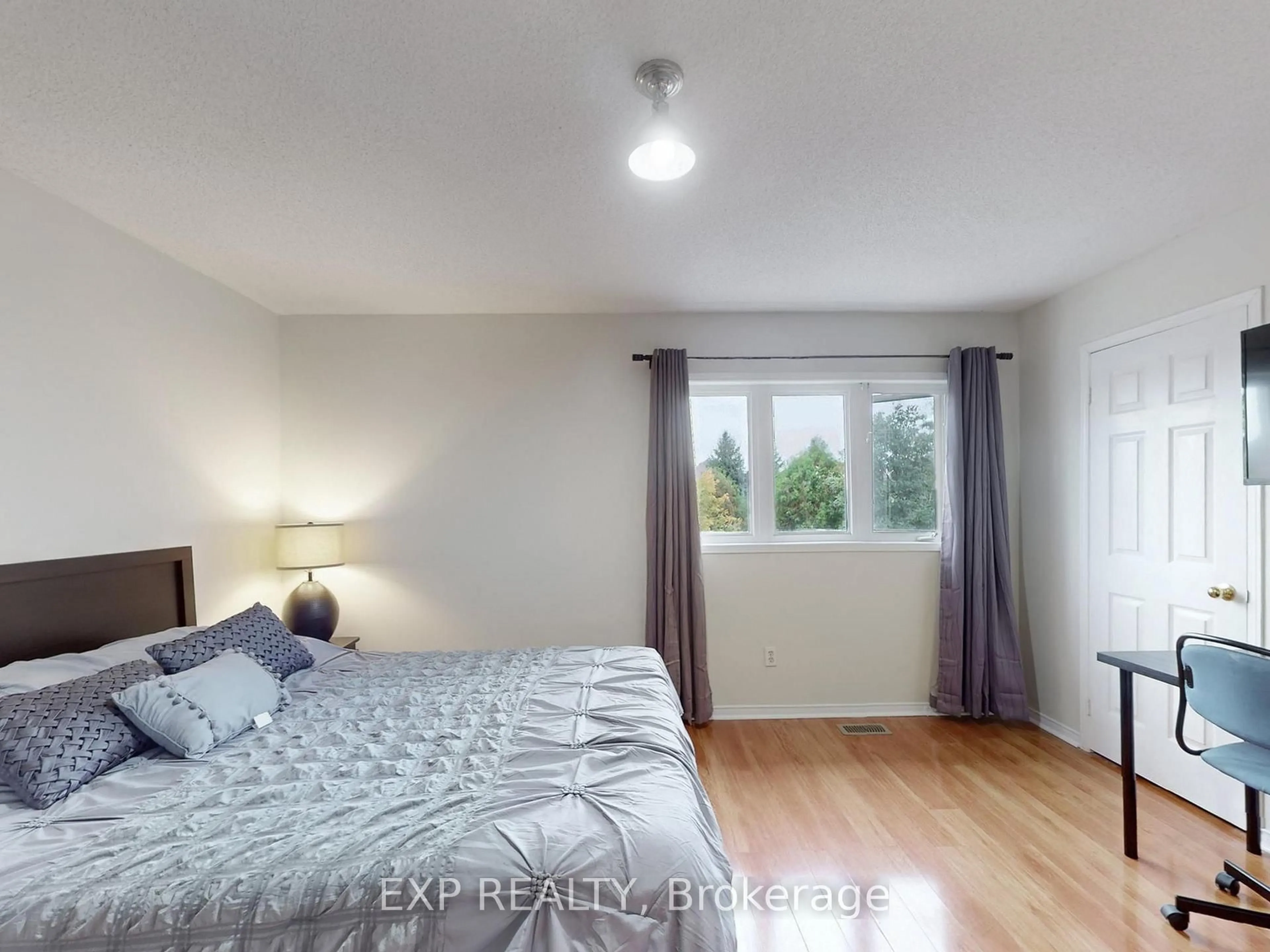 A pic of a room for 3896 Lacman Tr, Mississauga Ontario L5M 6N8