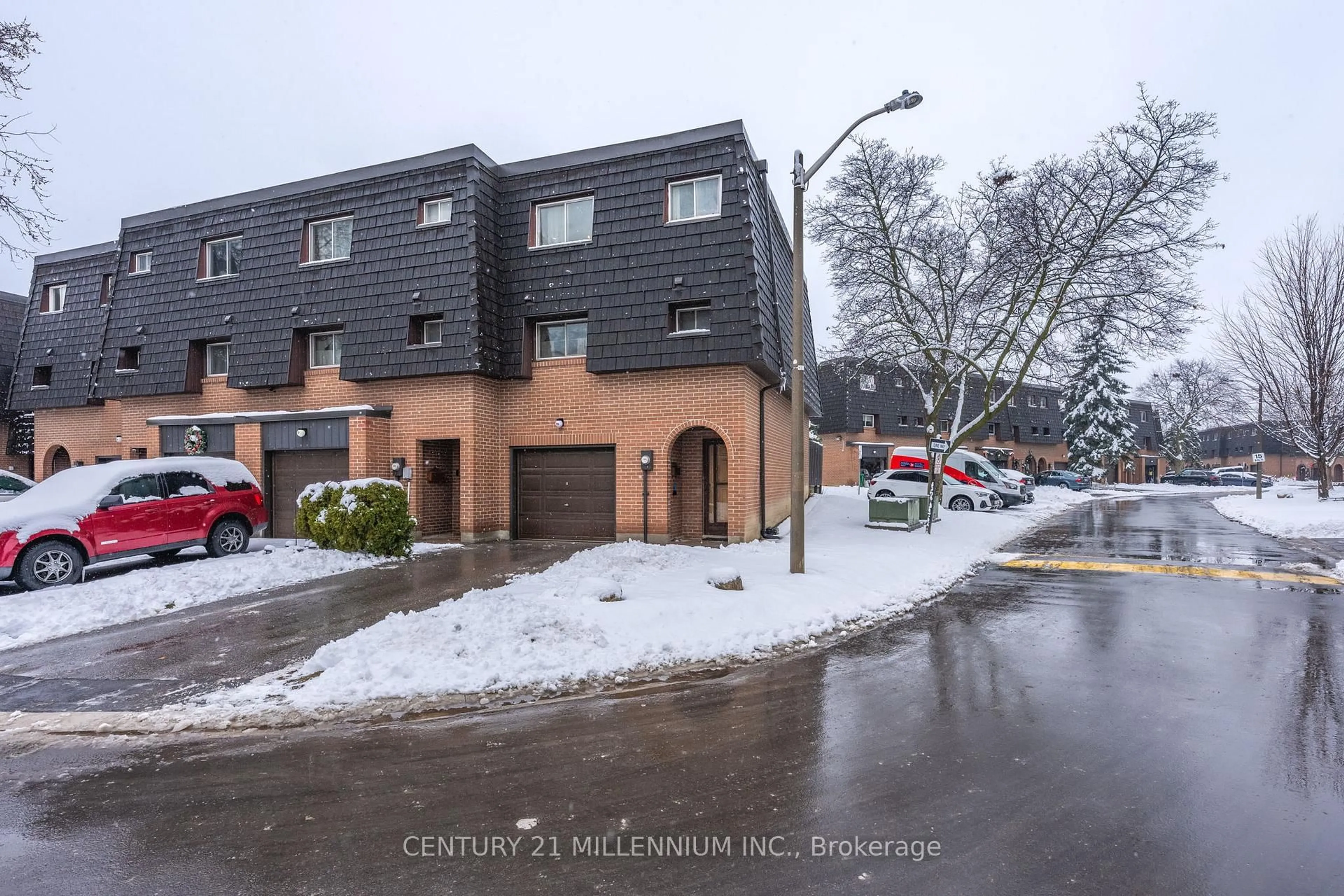 Unknown for 79 Darras Crt #93, Brampton Ontario L6T 1W7