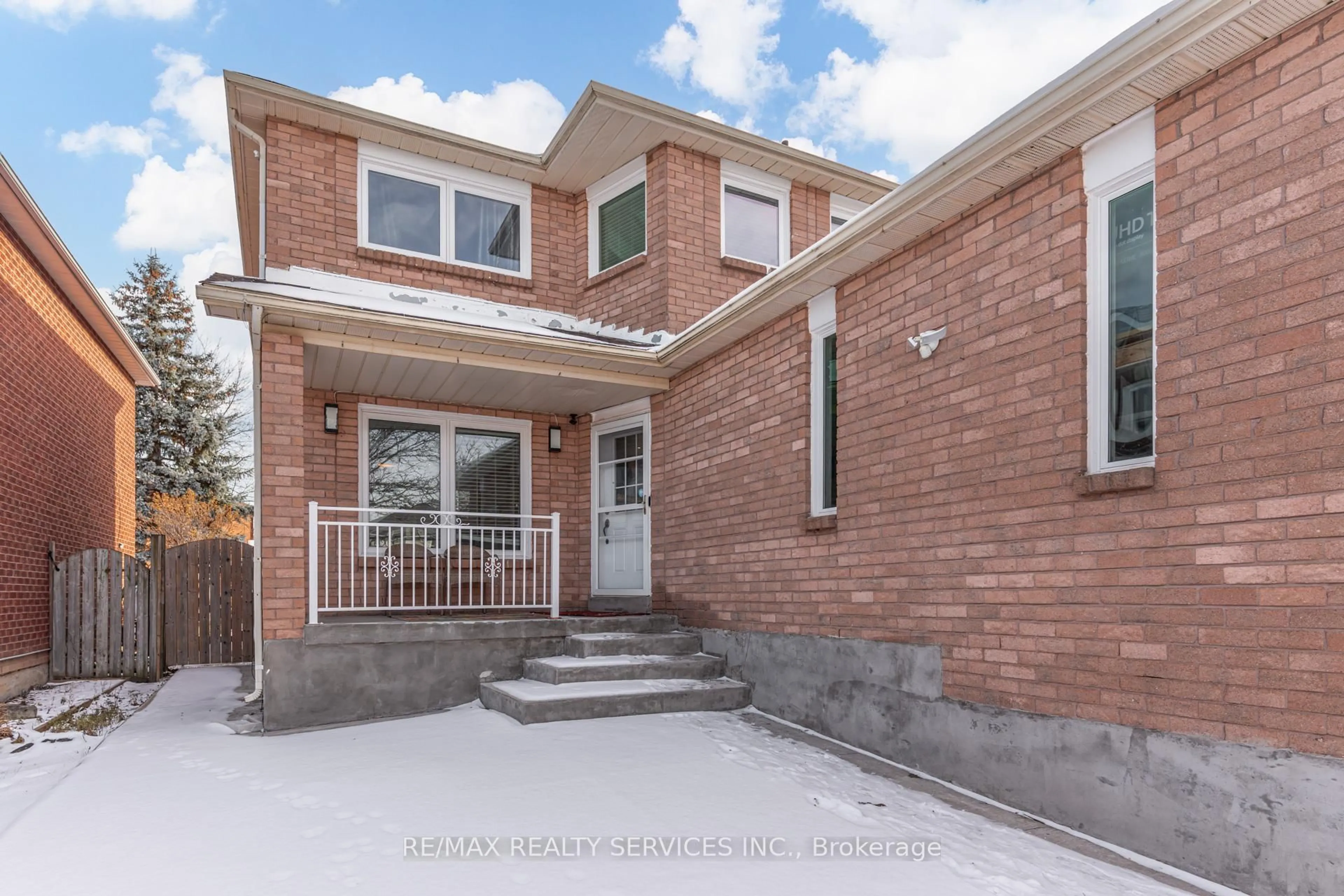 Home with brick exterior material, street for 123 Flowertown Ave, Brampton Ontario L6X 3Y7