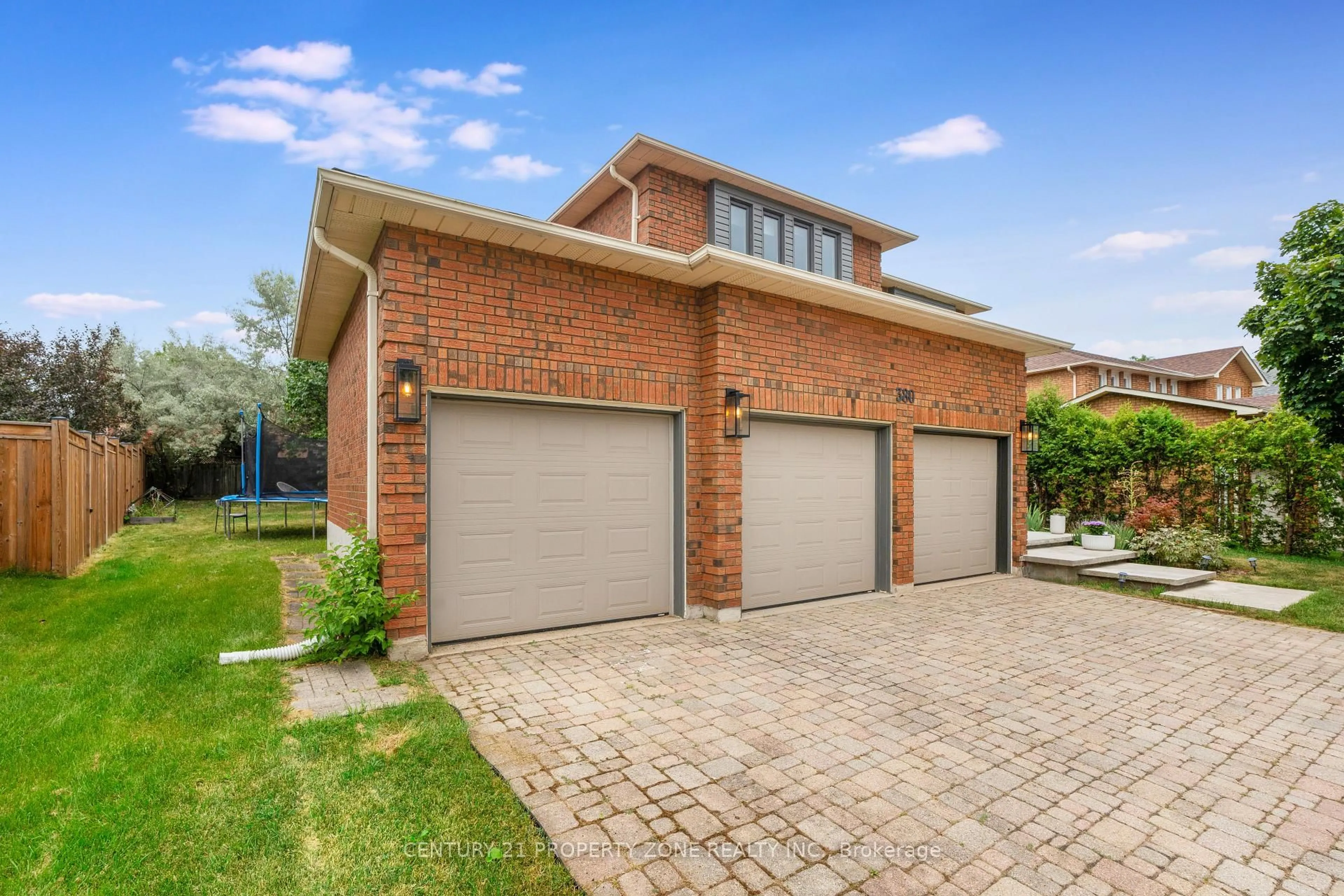 Home with brick exterior material, street for 380 Summerchase Dr, Oakville Ontario L6H 5T7
