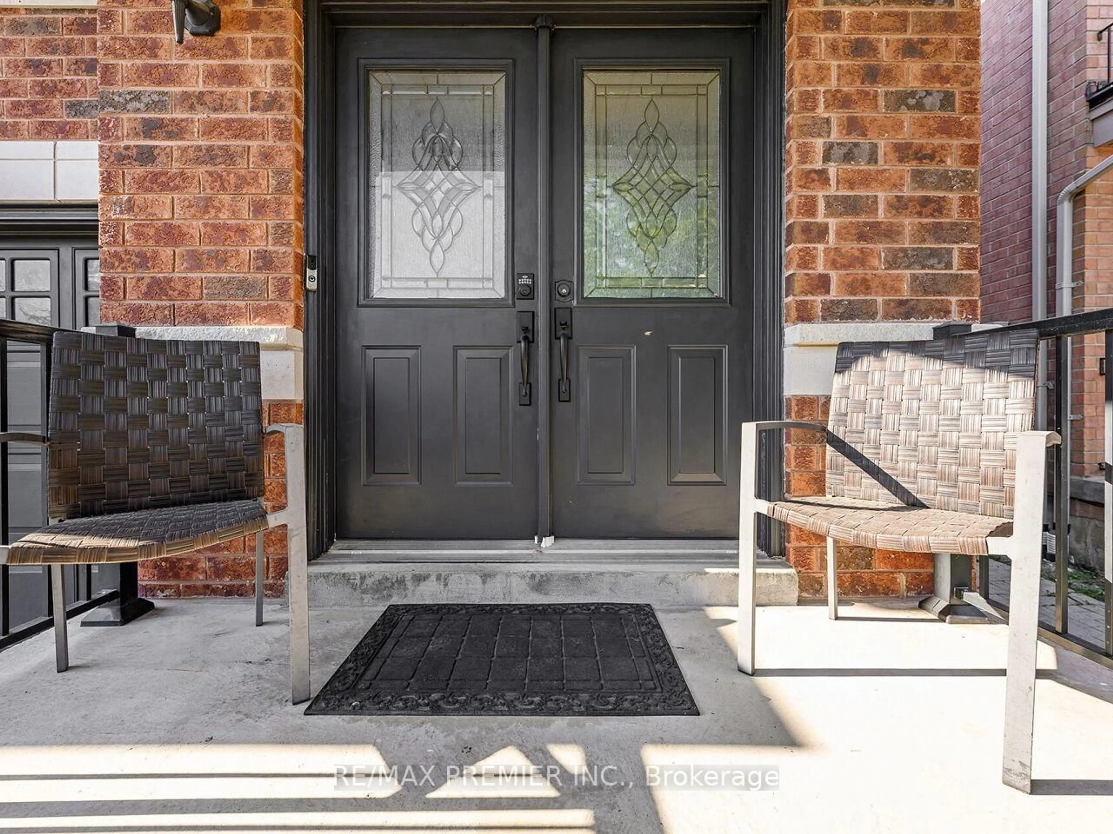 Indoor entryway for 104 Humbershed Cres, Caledon Ontario L7E 2X6