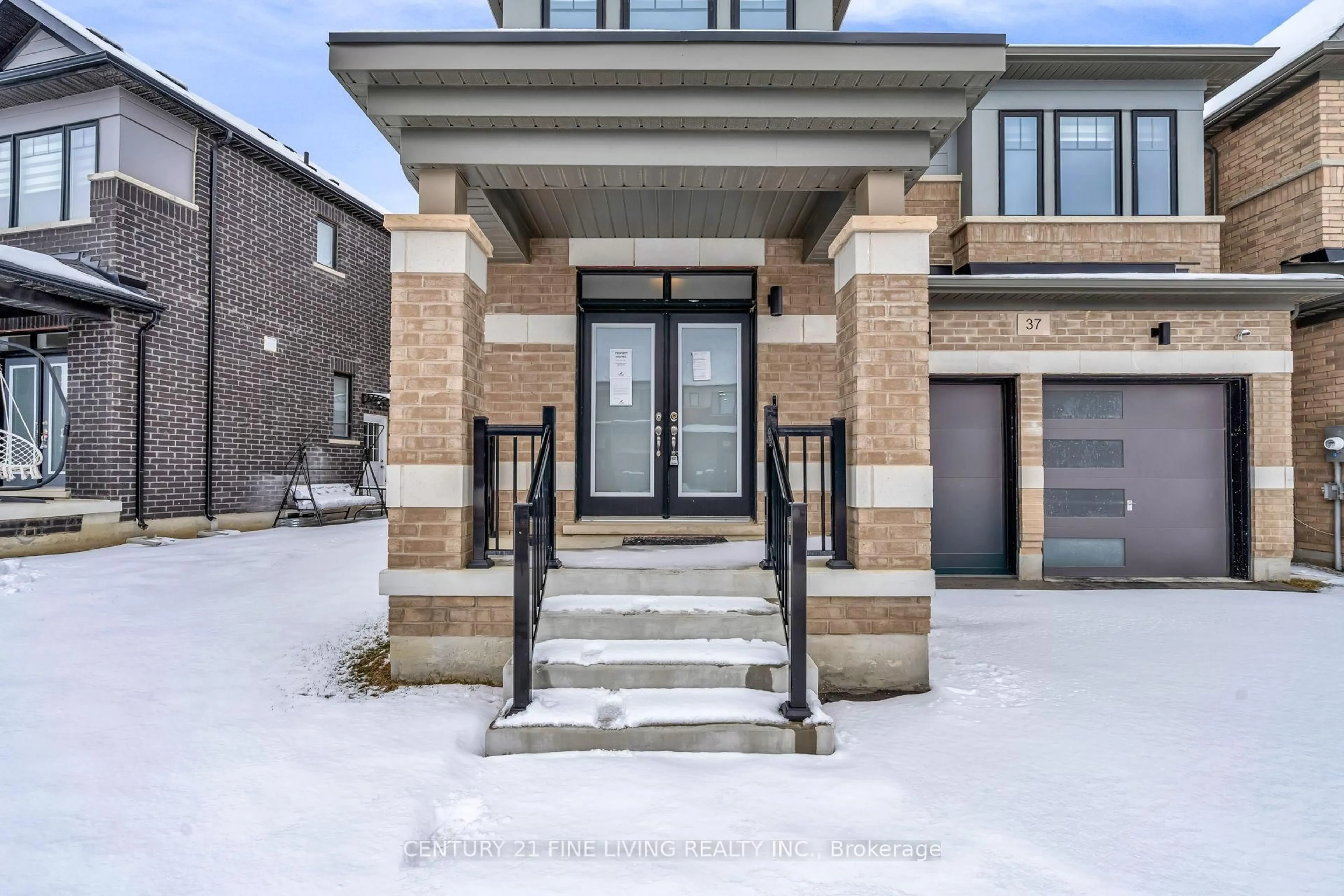 Unknown for 37 PETCH Ave, Caledon Ontario L7C 4J8