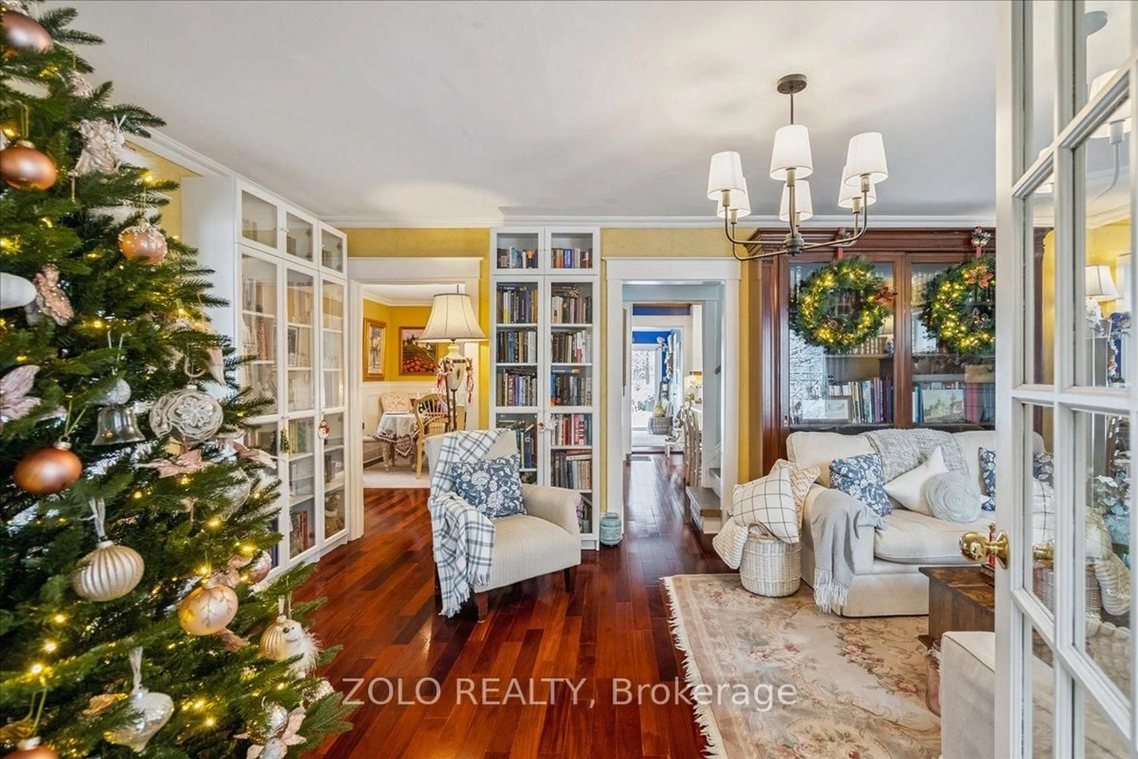 Indoor entryway for 139 Campbell Ave, Milton Ontario L0P 1B0