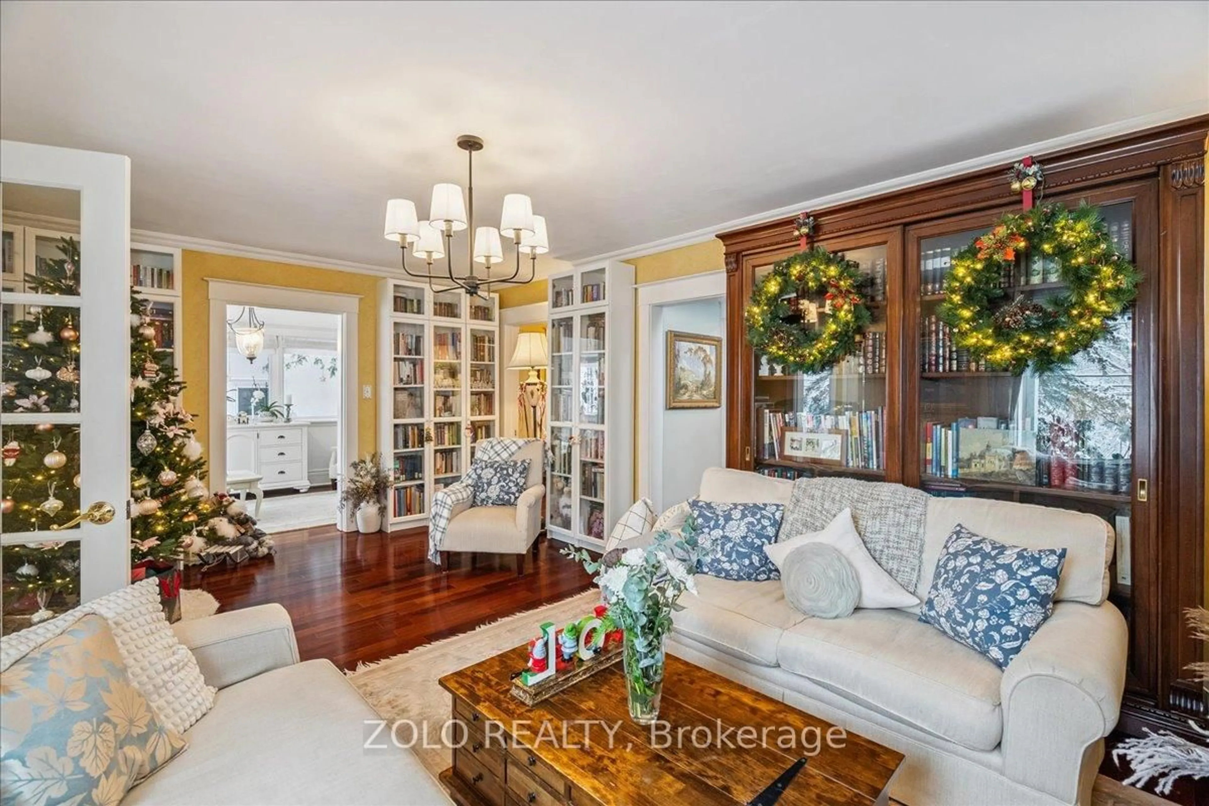 Living room with furniture, unknown for 139 Campbell Ave, Milton Ontario L0P 1B0