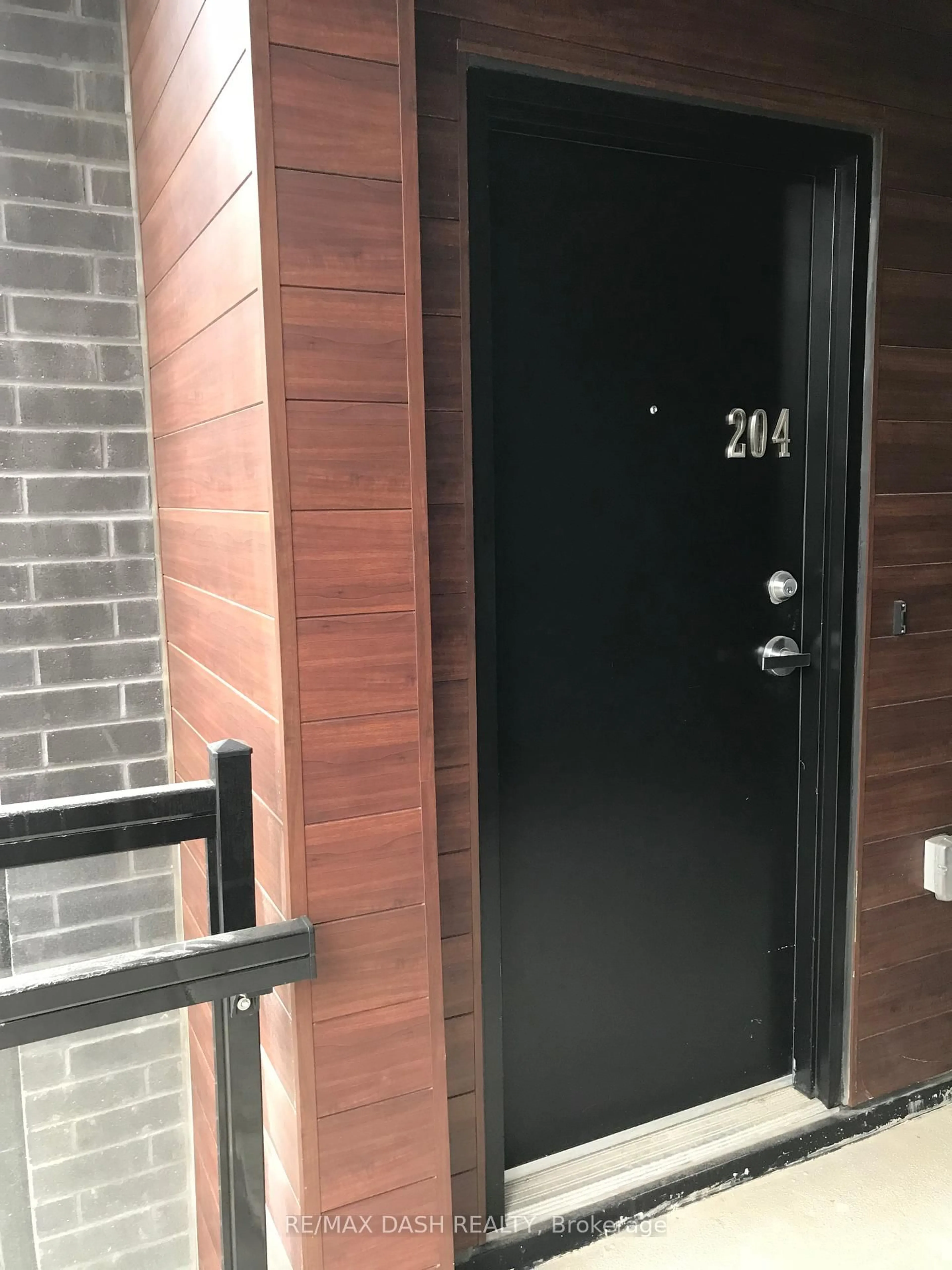 Unknown for 1130 Briar Hill Ave #204, Toronto Ontario M6B 0A9