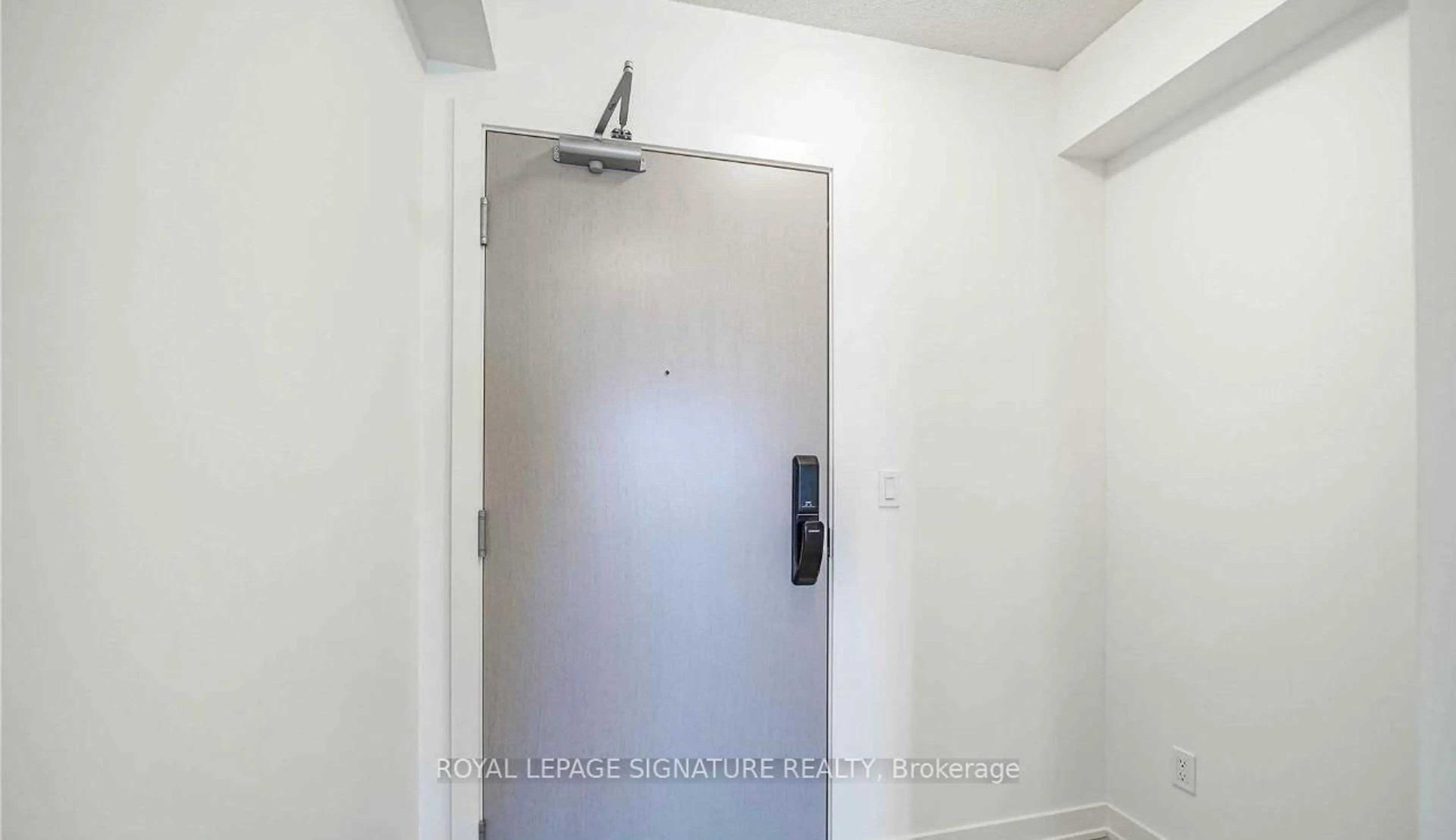 Unknown for 3200 Dakota Common #B520, Burlington Ontario L7M 2A7