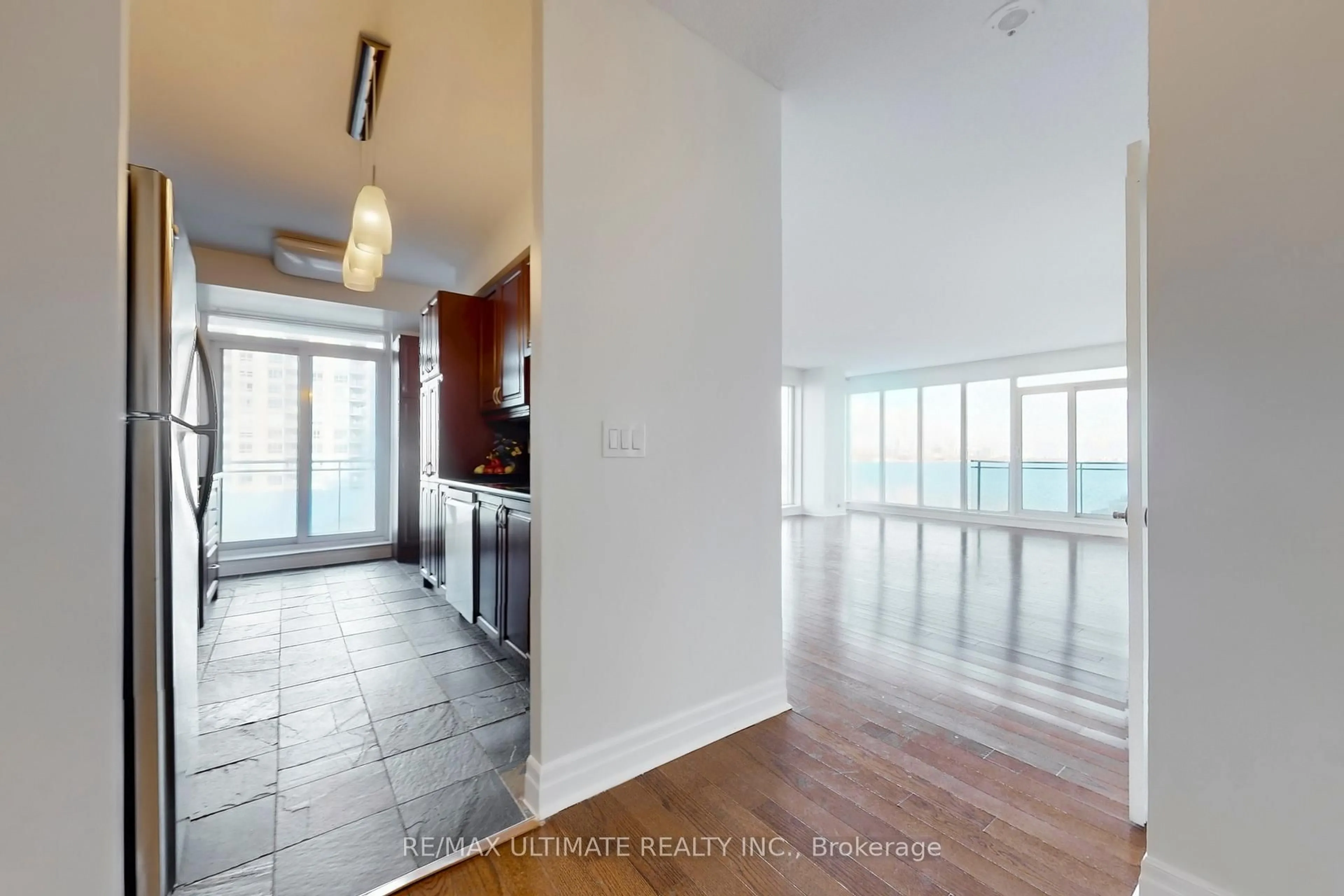 Indoor entryway for 2119 Lakeshore Blvd #708, Toronto Ontario M8V 4E8