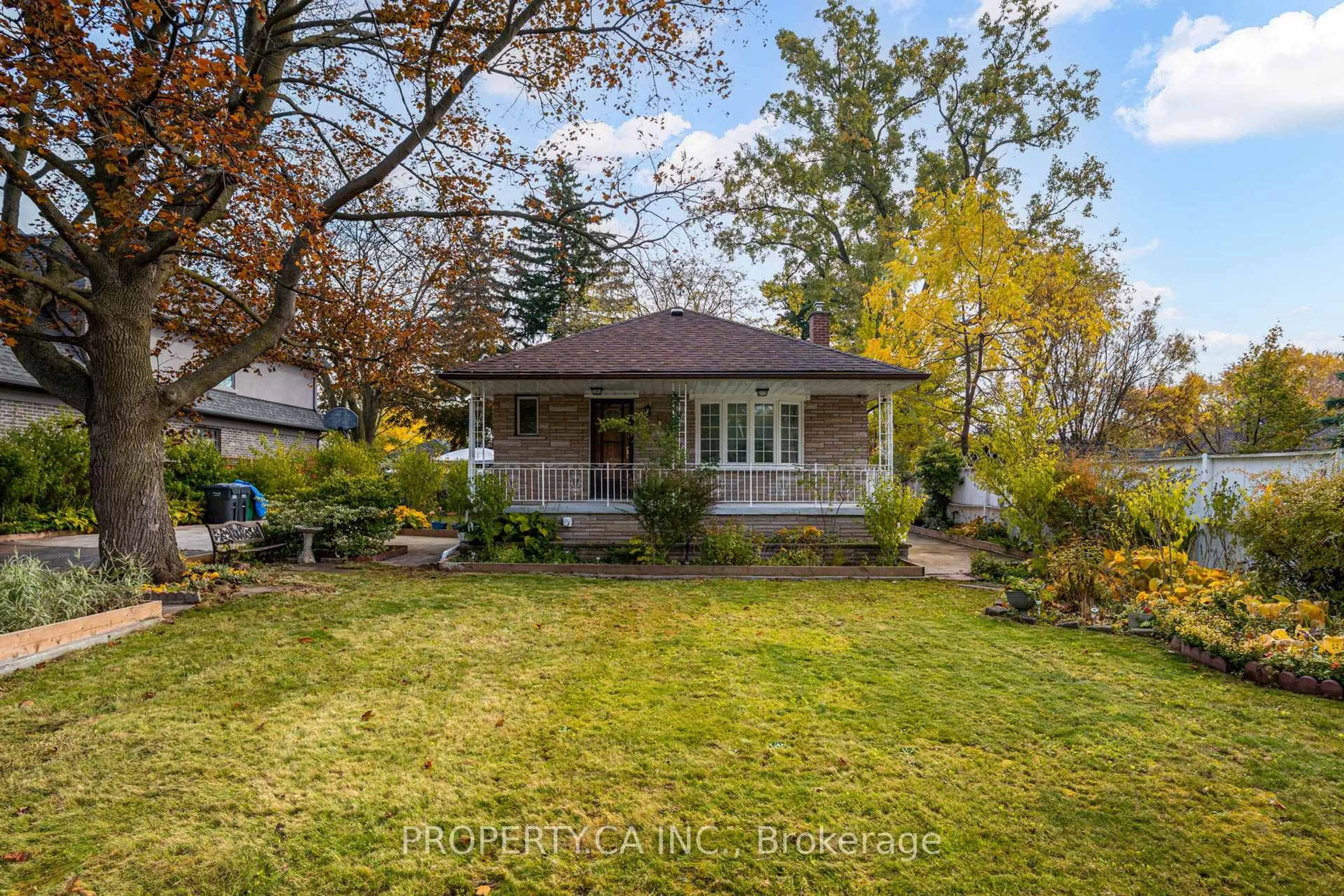 Unknown for 574 Drymen Cres, Mississauga Ontario L5G 2P1