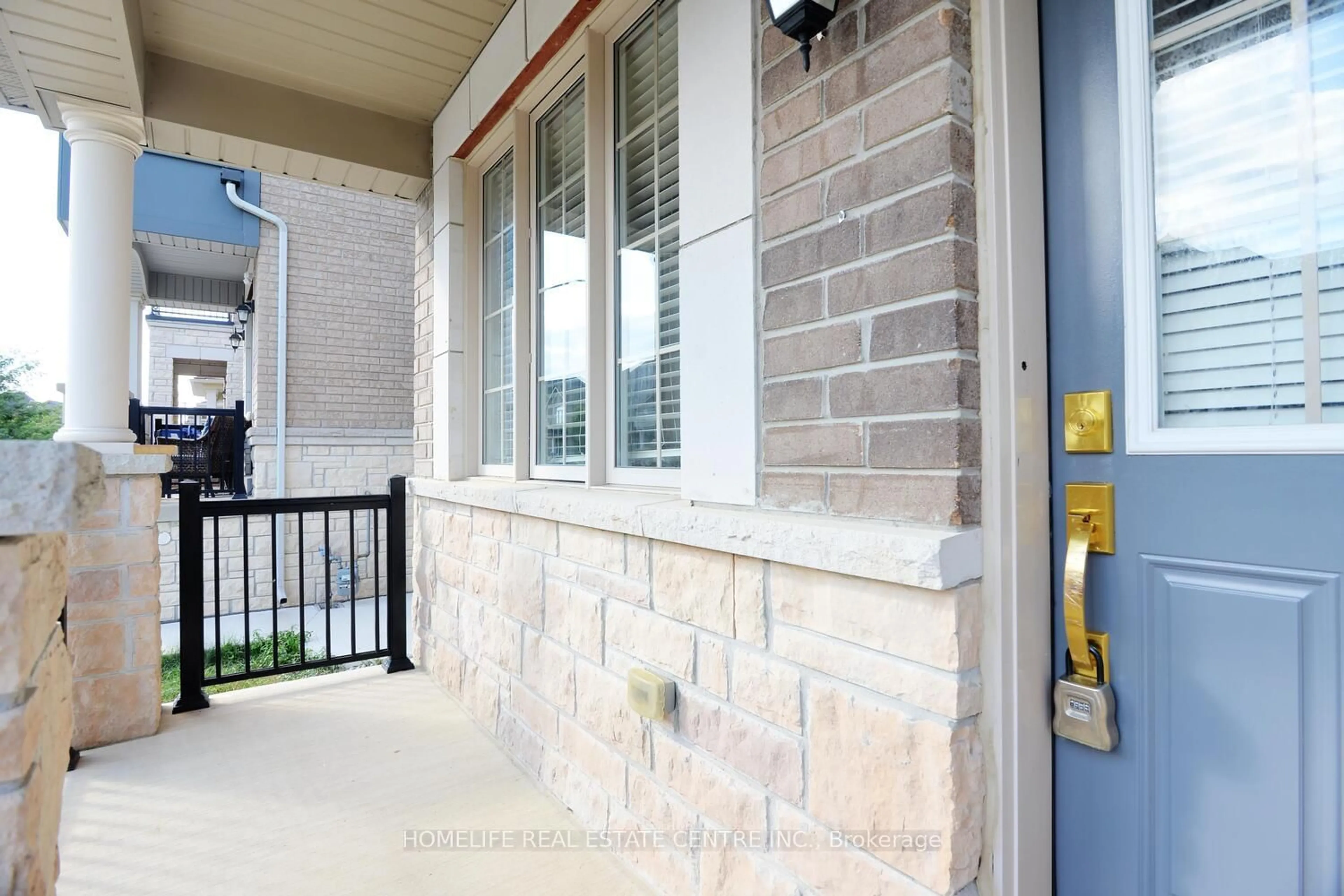 Unknown for 71 Villadowns Tr, Brampton Ontario L6R 3Y8