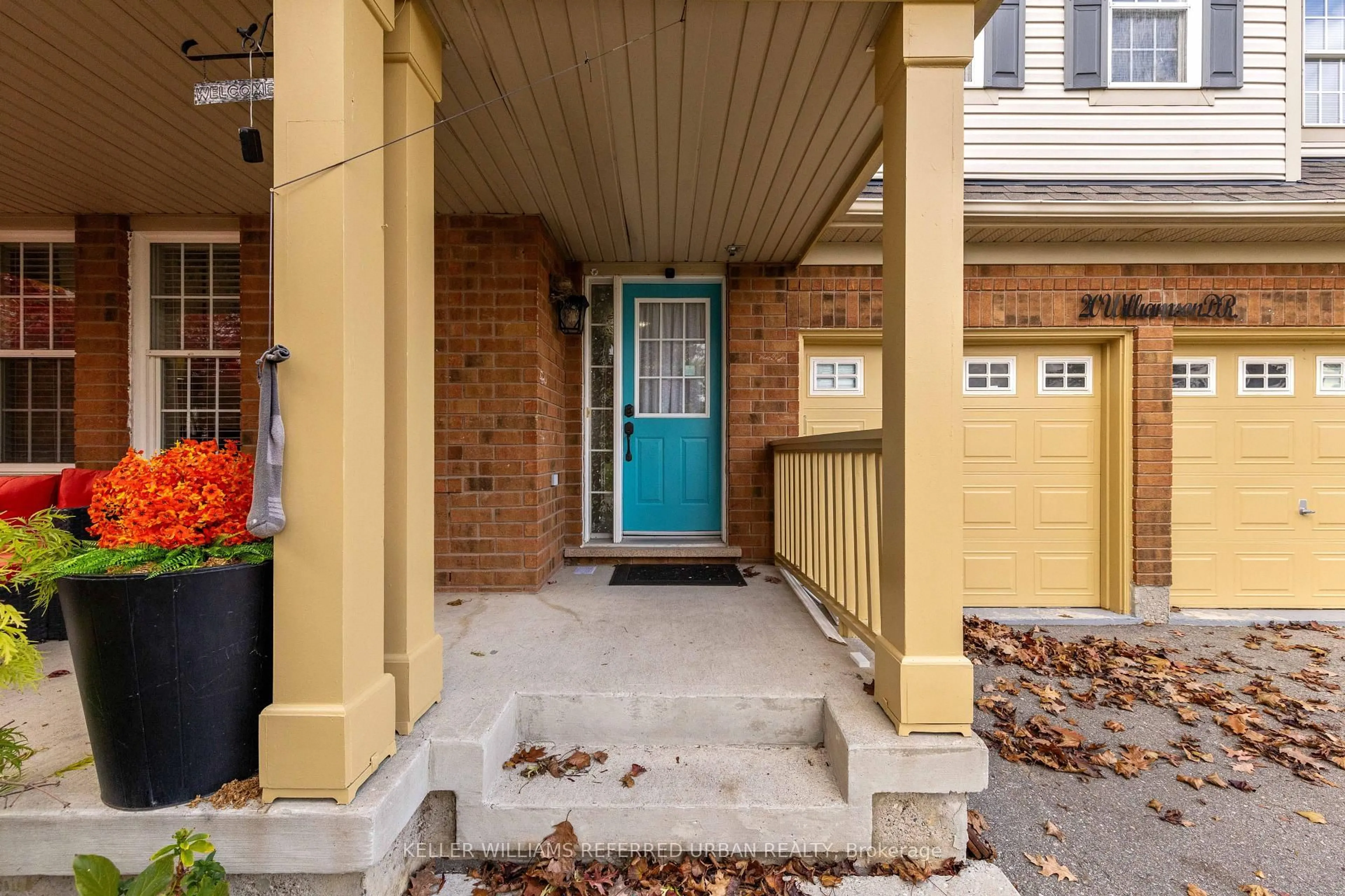 Indoor entryway for 20 Williamson Dr, Brampton Ontario L7A 3L9
