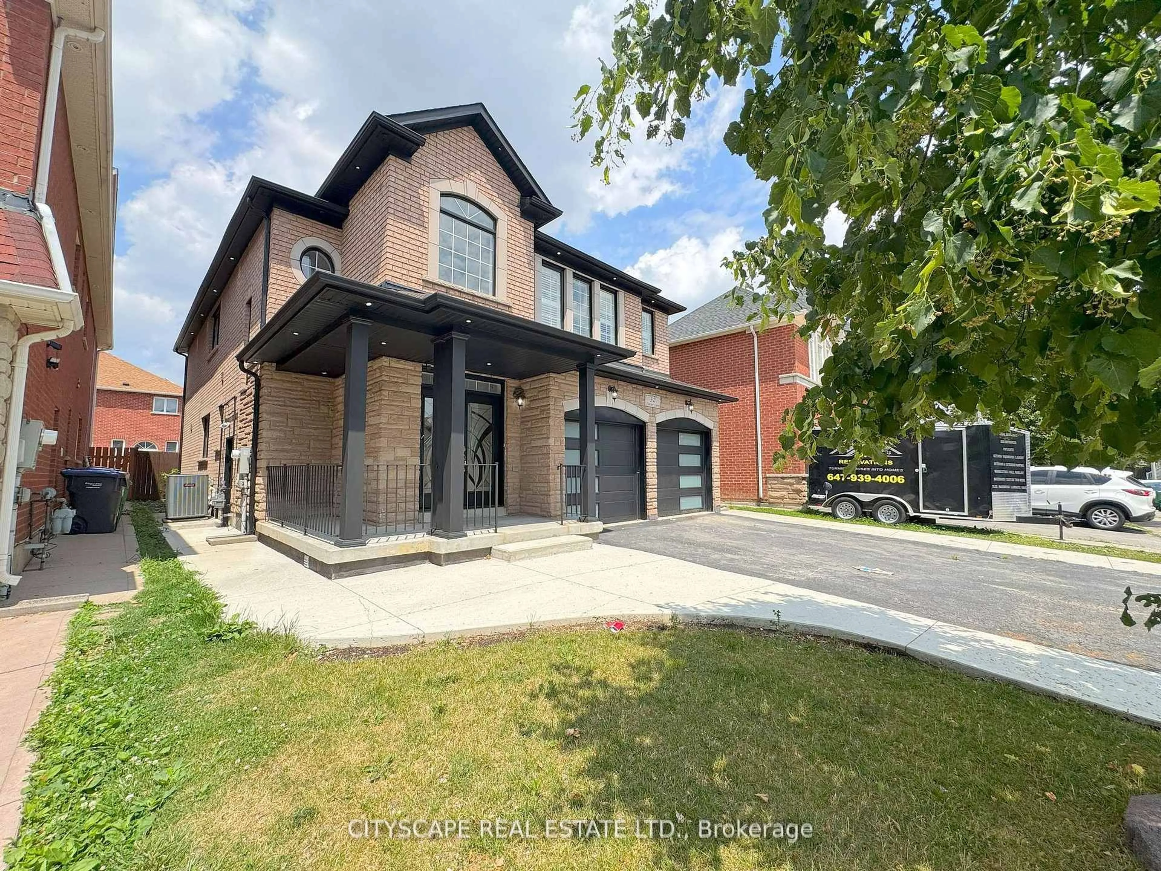 Home with brick exterior material, street for 32 Charger Lane, Brampton Ontario L7A 3C1