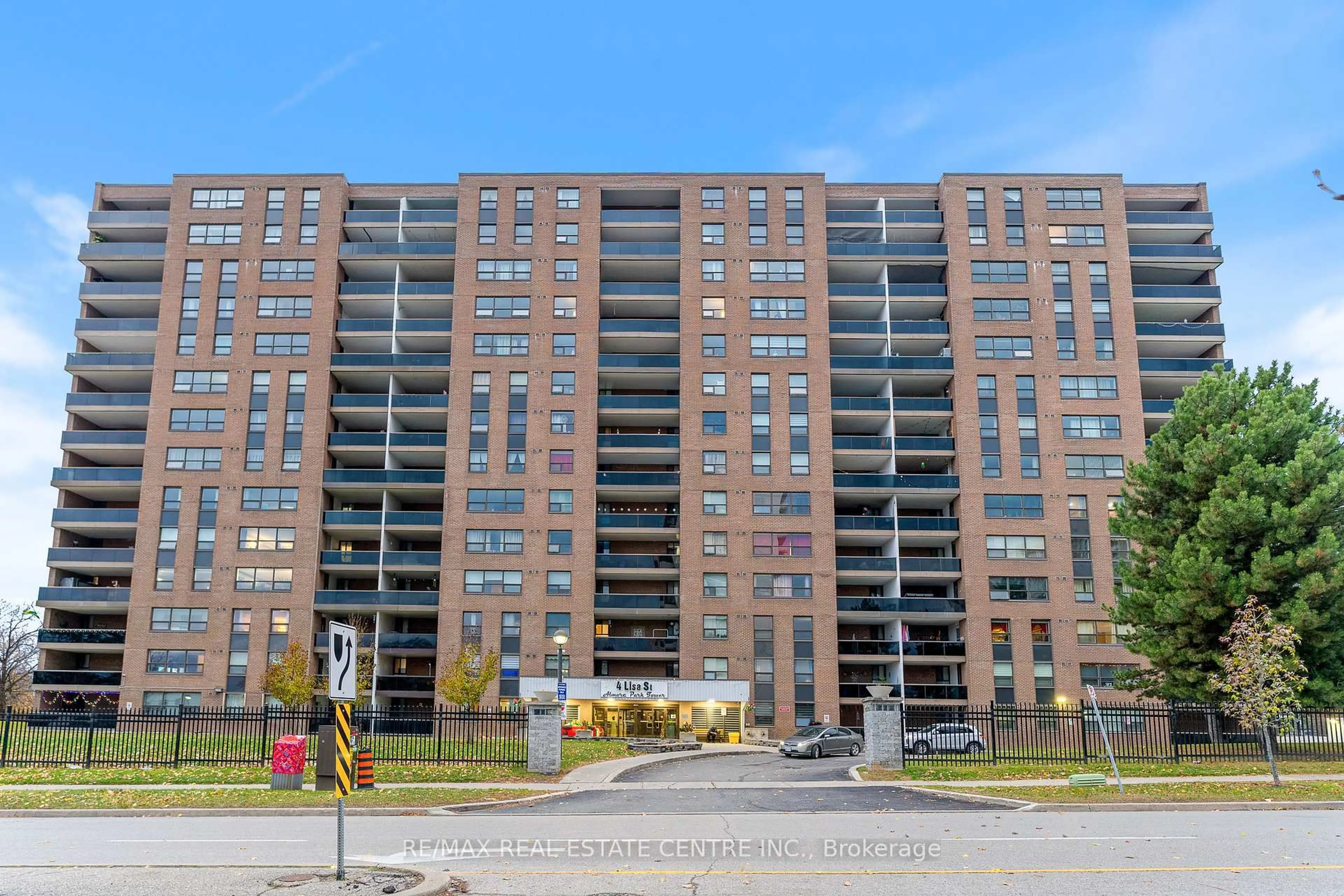 Unknown for 4 Lisa St #404, Brampton Ontario L6T 4B6