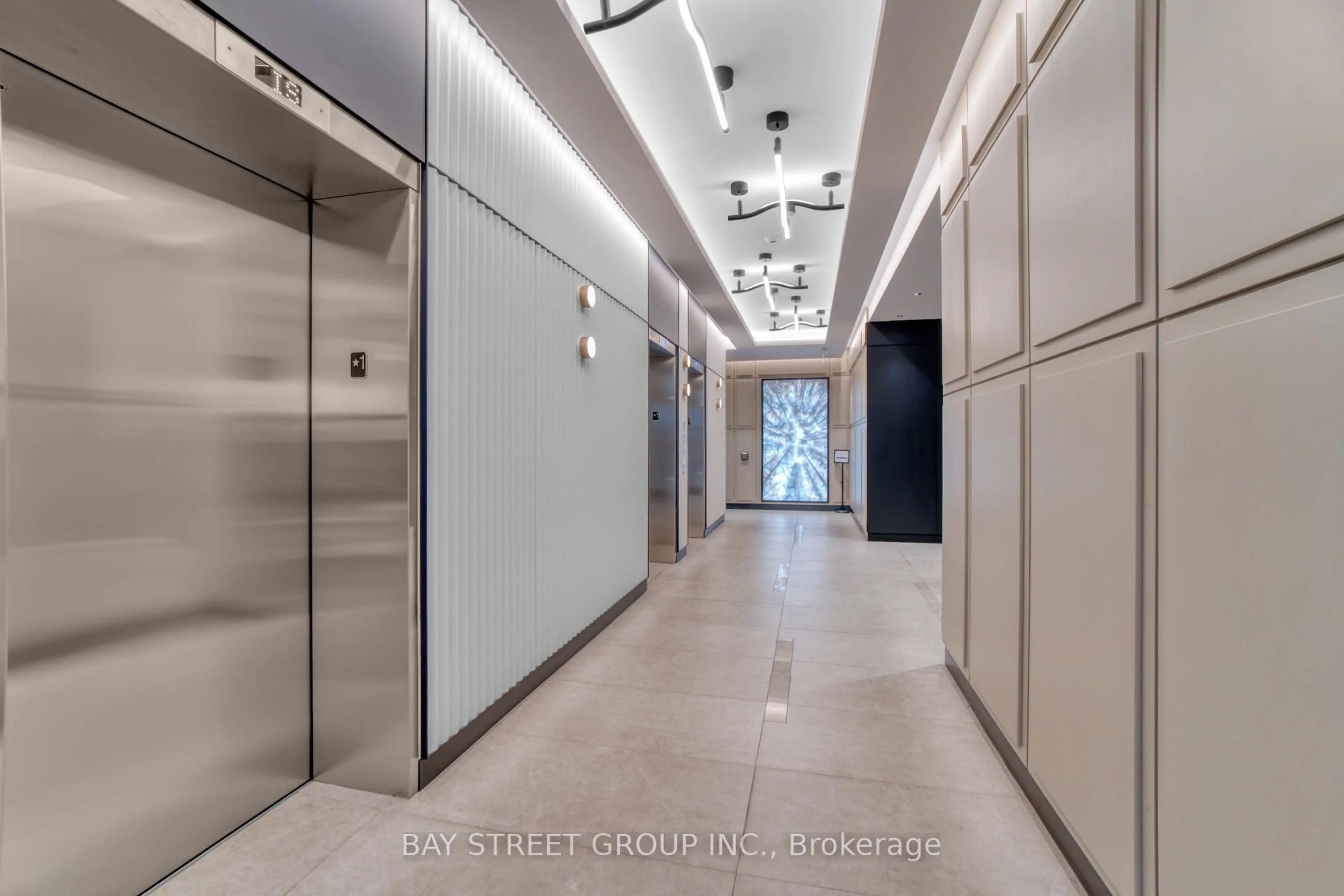 Indoor foyer for 3200 William Coltson Ave #204, Oakville Ontario L6H 7W6