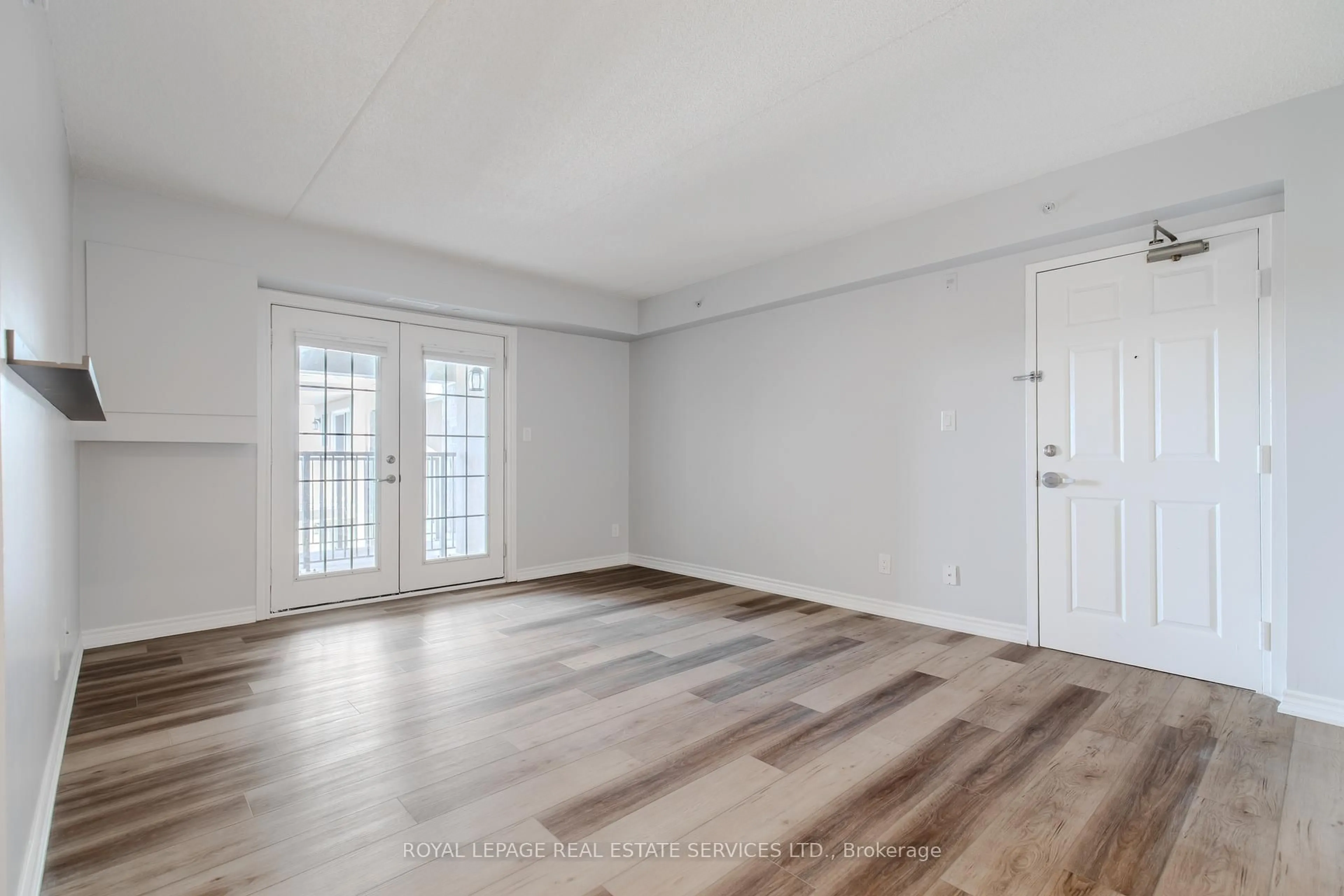 A pic of a room for 1480 Bishops Gate #308, Oakville Ontario L6M 4N4