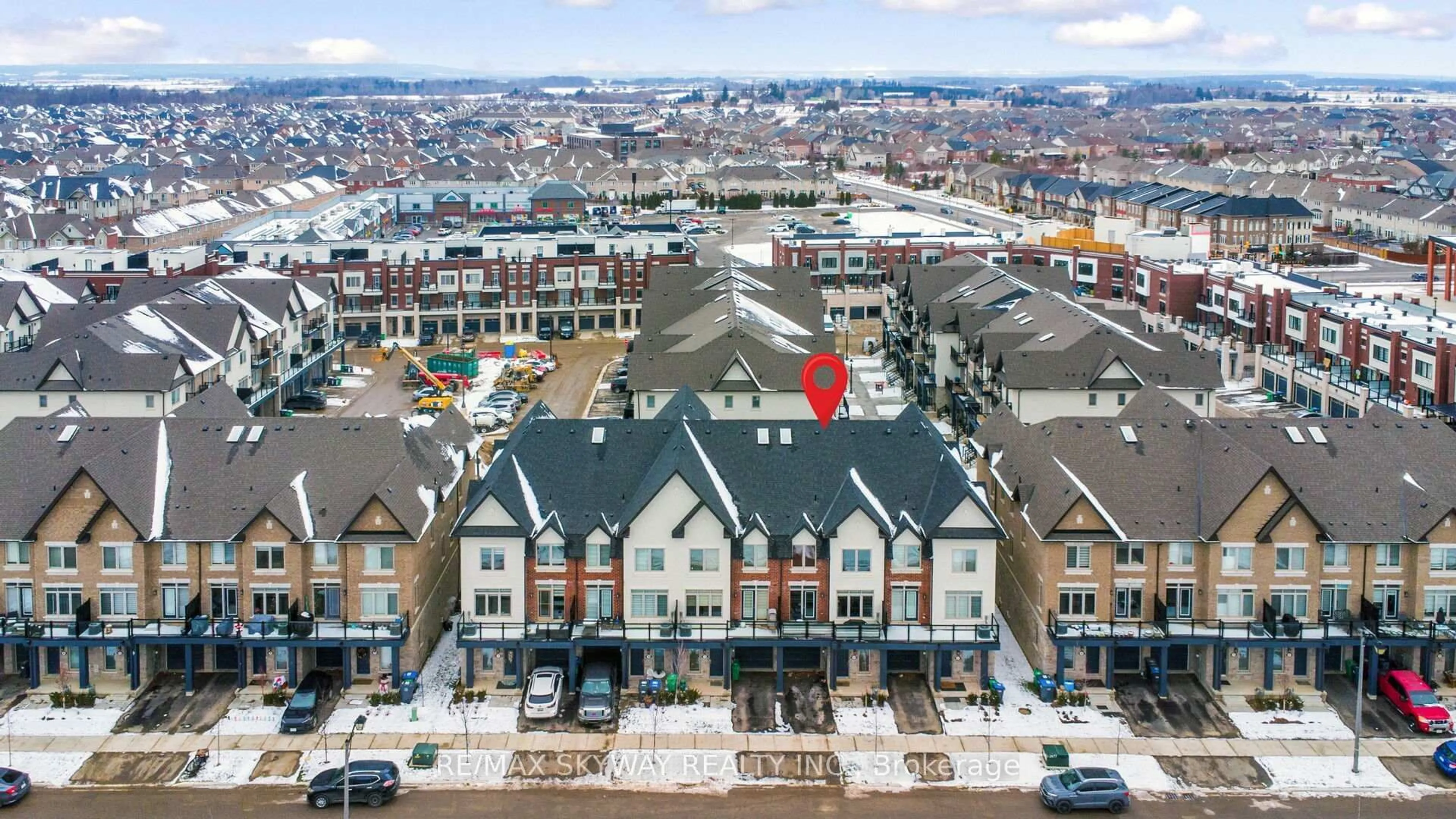A pic from outside/outdoor area/front of a property/back of a property/a pic from drone, city buildings view from balcony for 40 Waterville Way, Caledon Ontario L7C 4L6