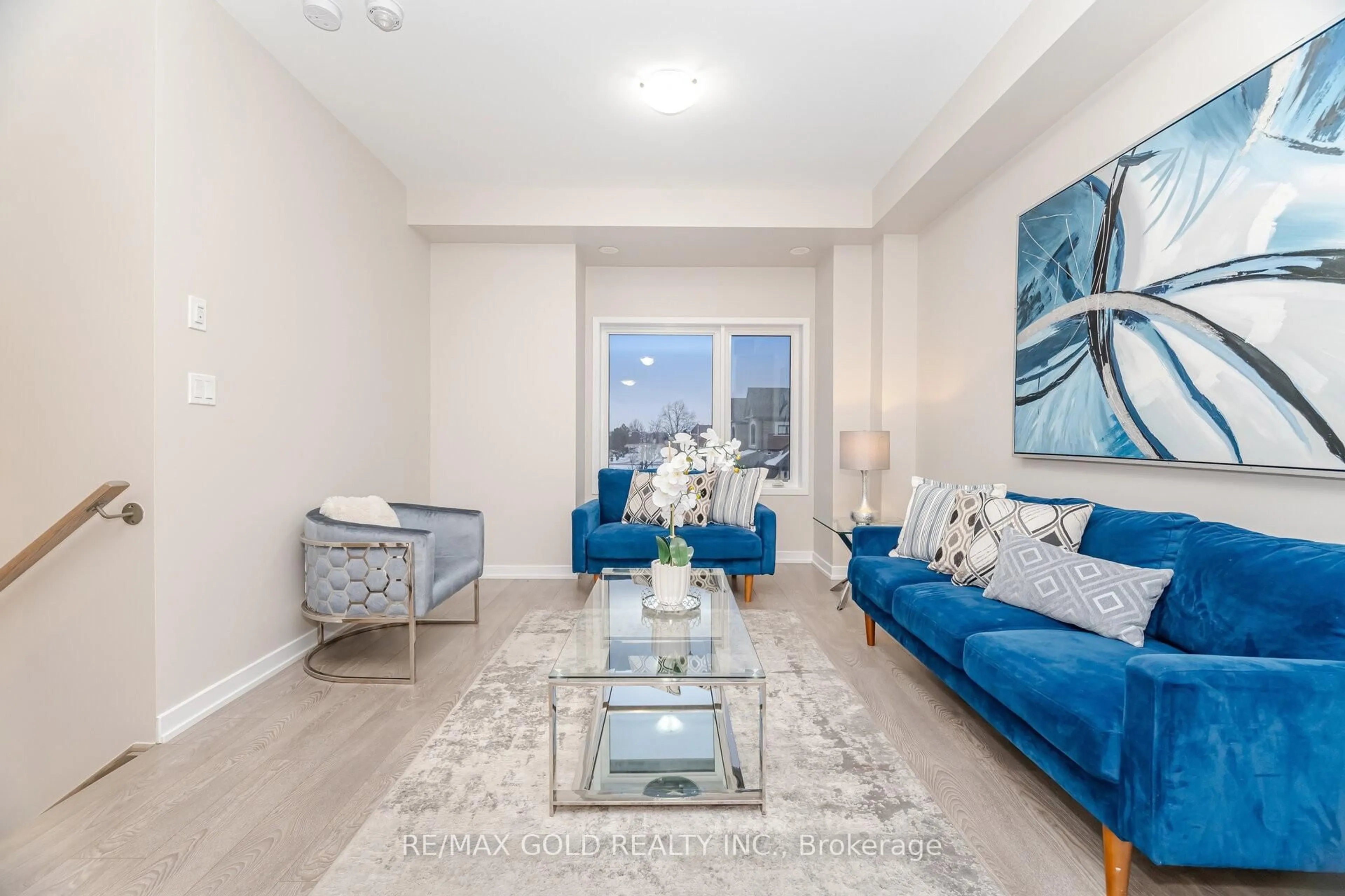 Living room with furniture, unknown for 19 Lambert Lane, Caledon Ontario L7E 4M5